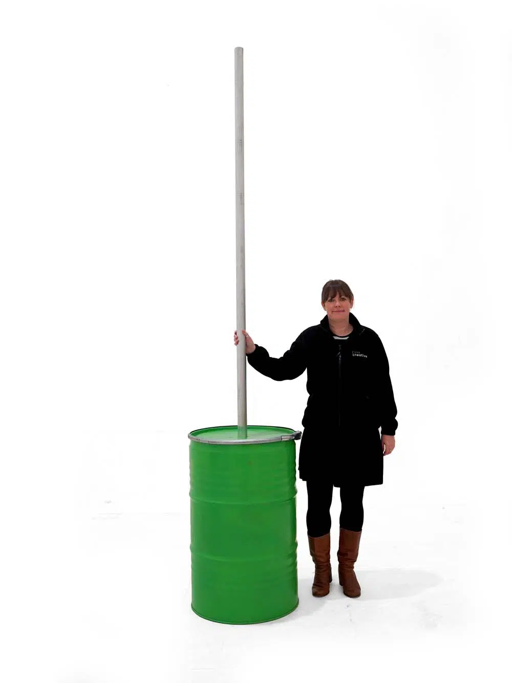 SN1194 _Bunting Unit - Green Steel Drum - 3m Pole_event_prop_hire_EPH_Creative_628 _optimised