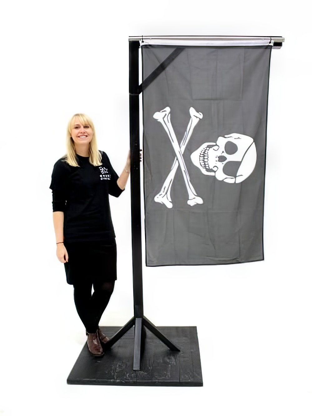 SN2857_Black_24m_Freestanding_Flag_Stand_event_prop_hire_0020LG_156_copy