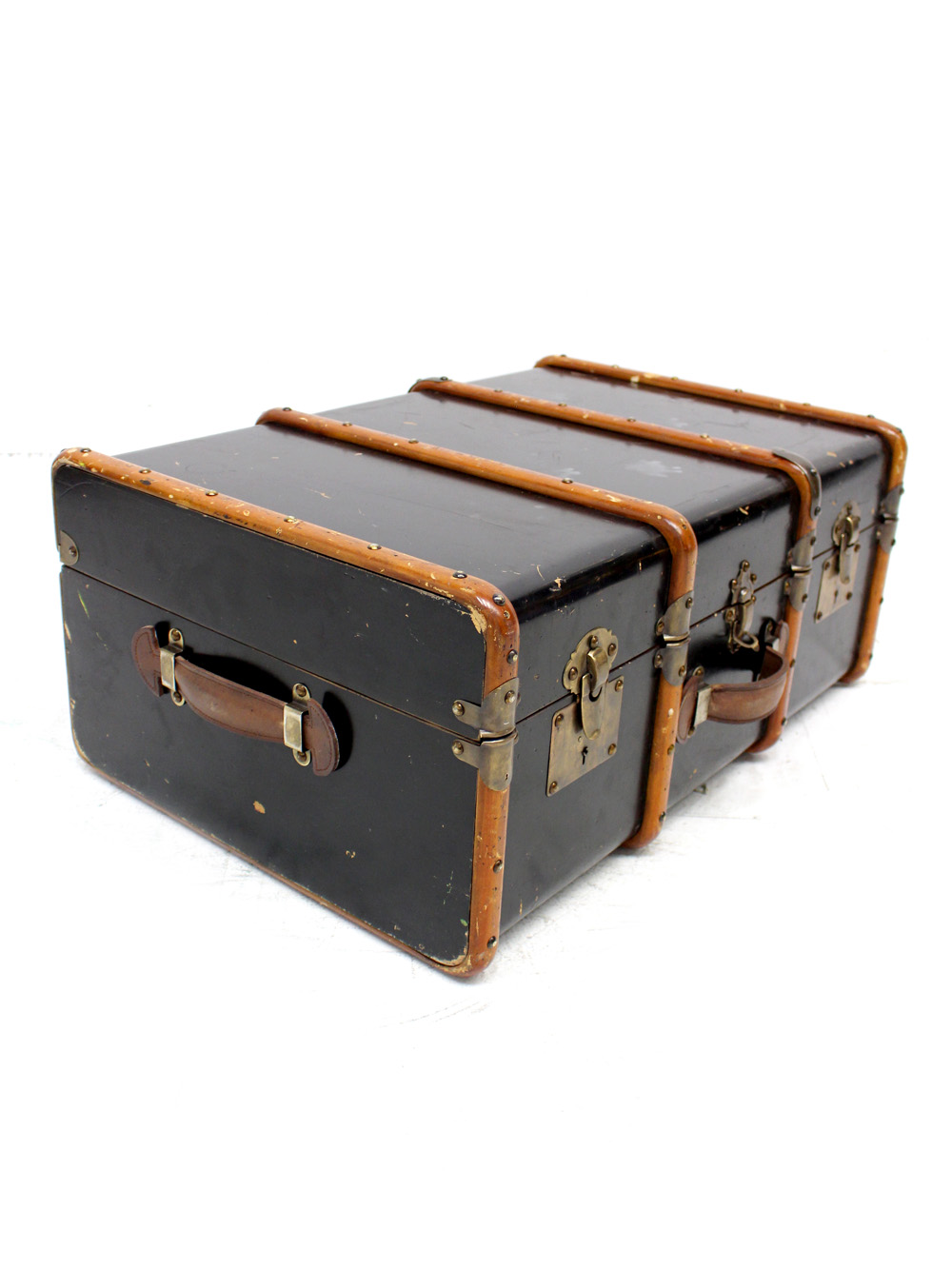 SN2937_Vintage_Travel_Trunk_-_single_piece_event_prop_hire_0007LG_054_copy