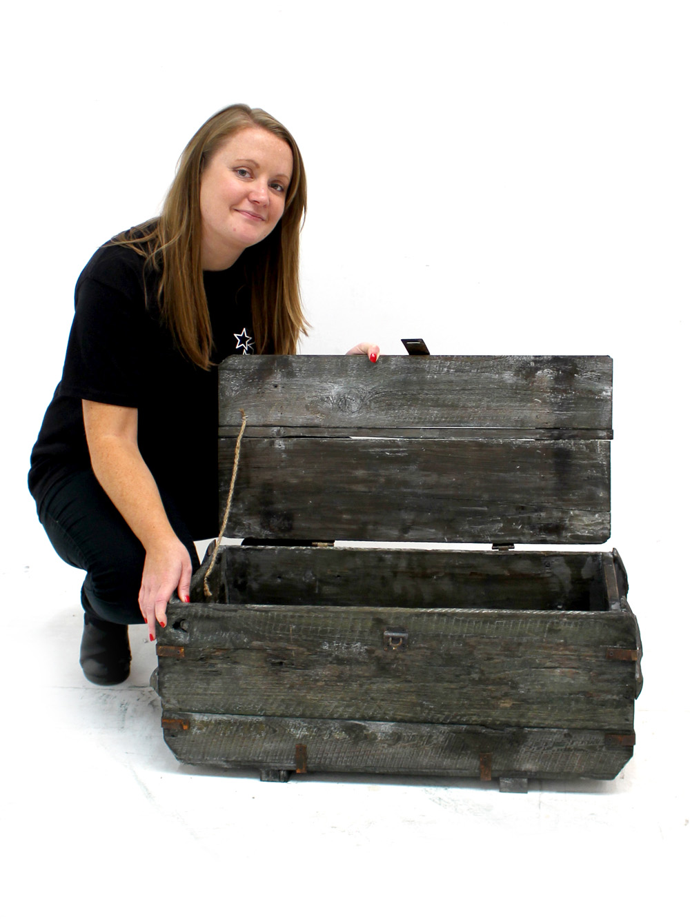SN3031_Rustic_Chest_-_Large_event_prop_hire_0005DD_0012_copy