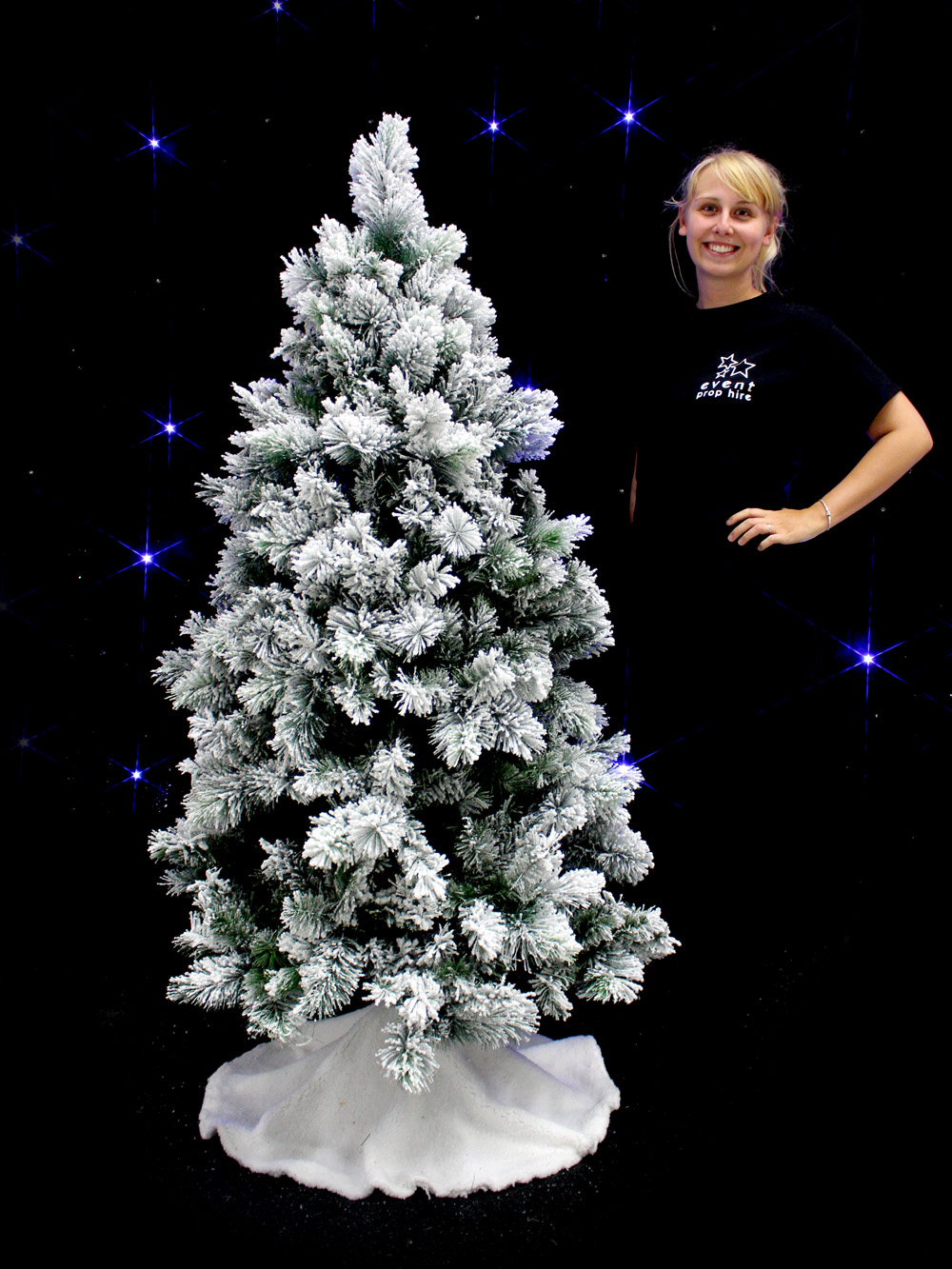 SN3040_Snow_Fabric_Tree_Skirt_event_prop_hire_0048IMG_8142_copy