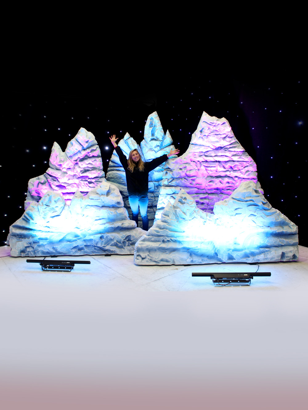 SN3059_Snow_Covered_Mountain_Range_with_Lights_event_prop_hire_0023IMG_8482_copy