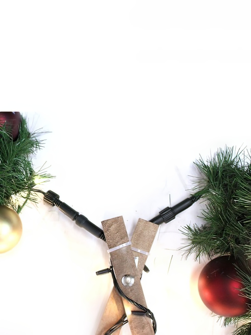 SN3066_Rustic_Dressed_Garlands_with_Wooden_Star_Pre-Lit_event_prop_hire_0016IMG_7442_copy