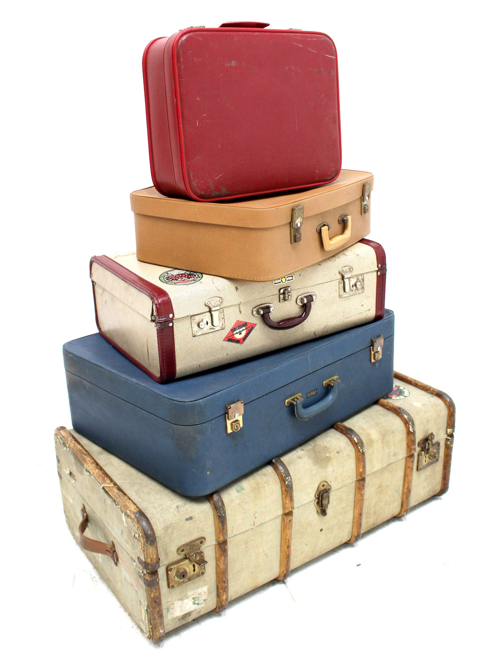 SN3126_Vintage_Travel_Luggage_-_Set_of_5_event_prop_hire_0003DD_210_copy