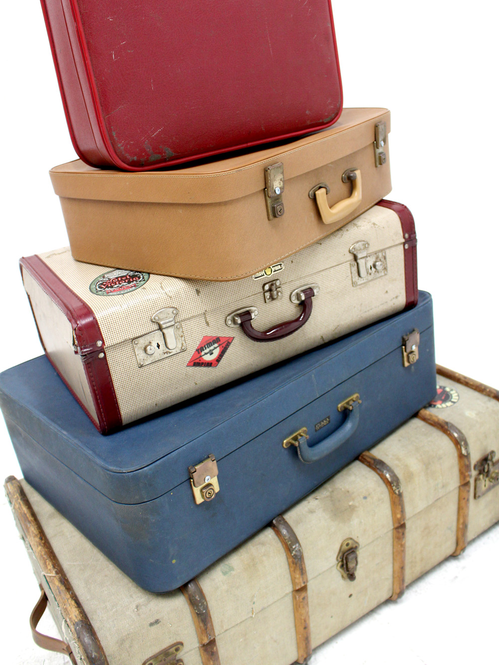 SN3126_Vintage_Travel_Luggage_-_Set_of_5_event_prop_hire_0005LG_060_copy