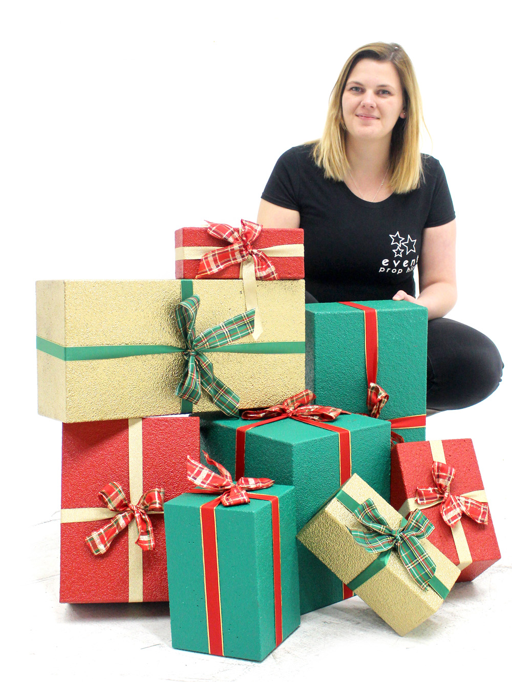 SN3128_Christmas_Presents_-_Set_of_8_event_prop_hire_0003IMG_8719_copy