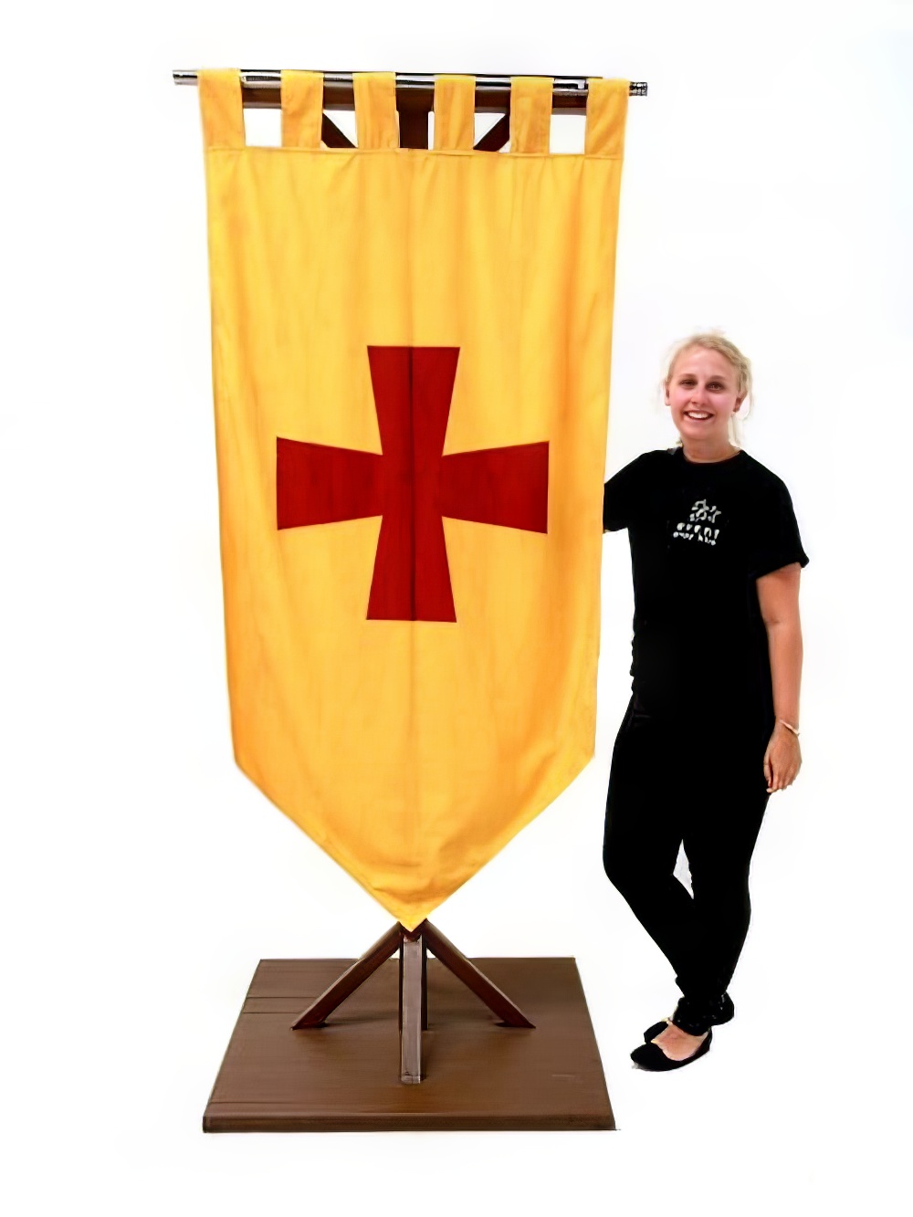 SN3400_Freestanding_Medieval_Banner_4_24mevent_prop_hire_LG_1343_copy