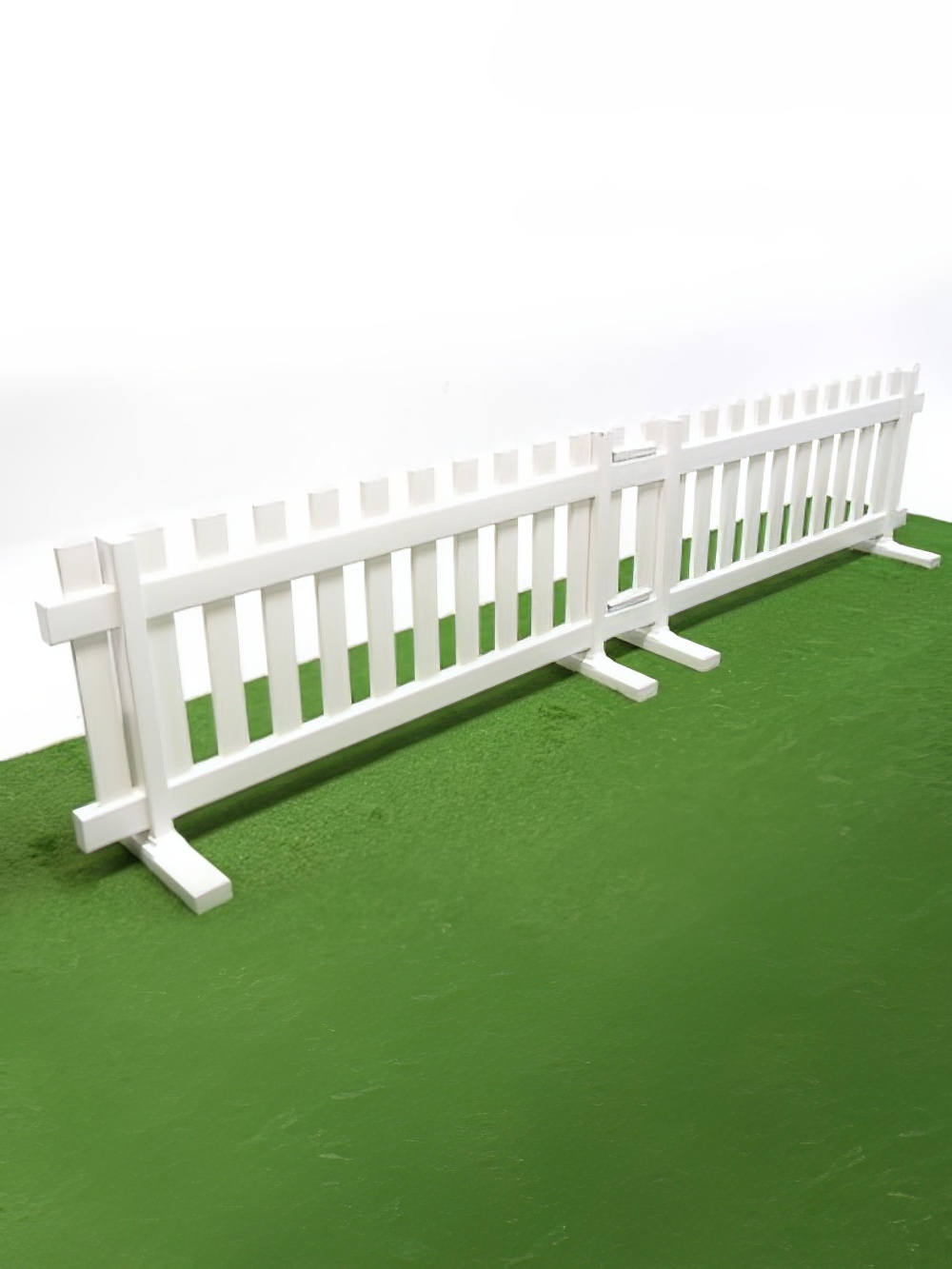 SN3478_White_Plastic_Picket_Fence_Sectionevent_prop_hire_DD_121_copy