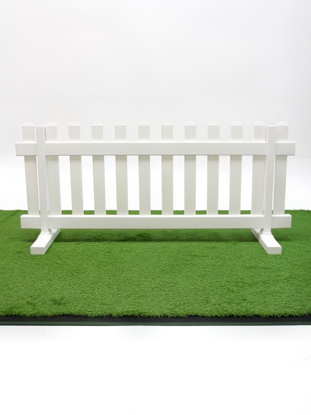 SN3478_White_Plastic_Picket_Fence_Sectionevent_prop_hire_DD_122_copy