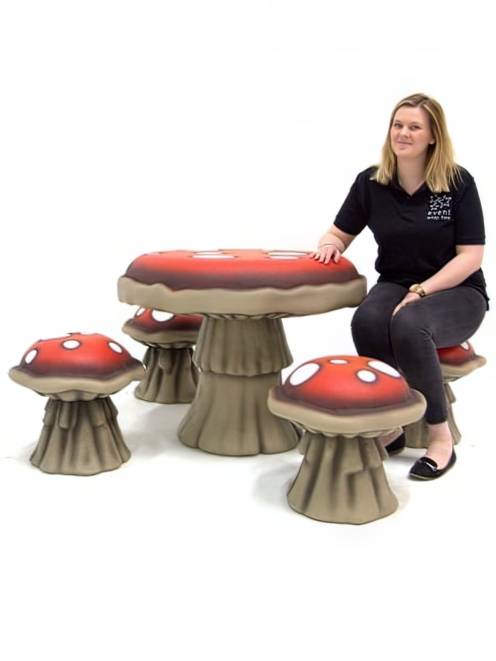 SN3525_Toadstool_Tableand_amp_Stool_Setevent_prop_hire_DD_032_copy