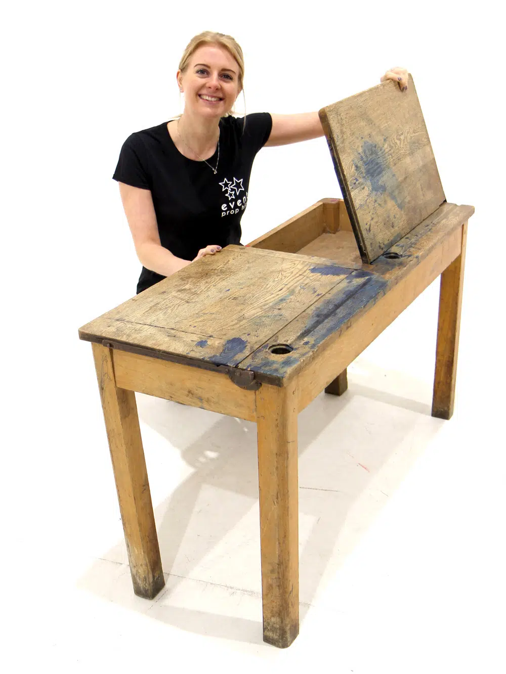 SN5829 Double School Desk _event_prop_hire_022