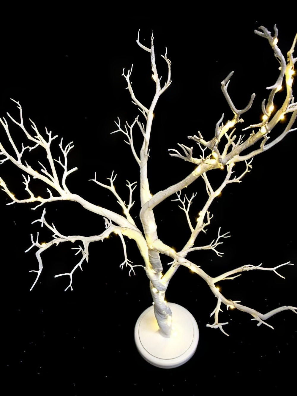 TBL105_White_Winter_Tree_Table_Centreevent_prop_hire_LG_1316_copy