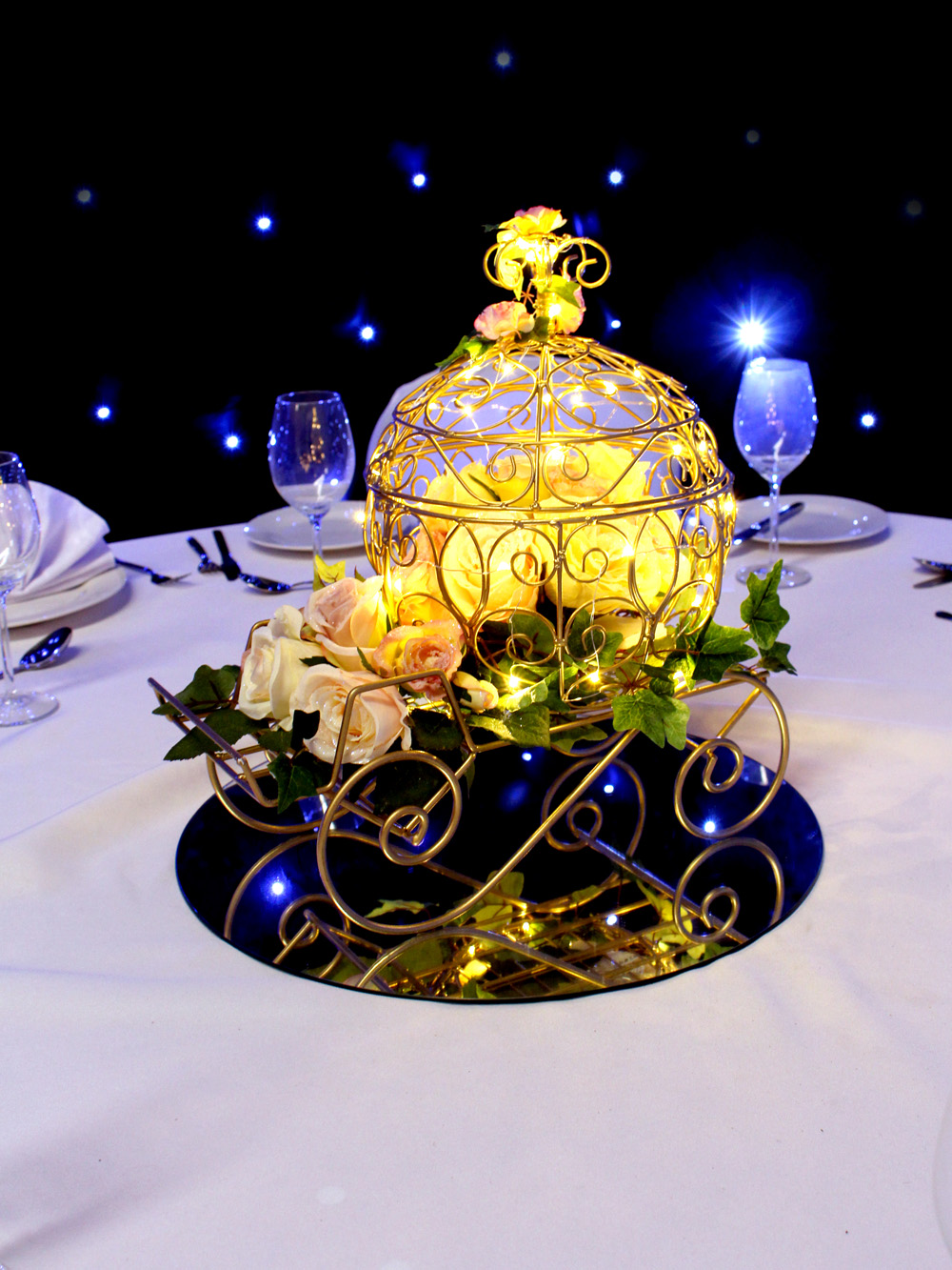 TBL111_Fairytale_Carriage_Table_Centre_event_prop_hire_0107IMG_7195_copy_optimised