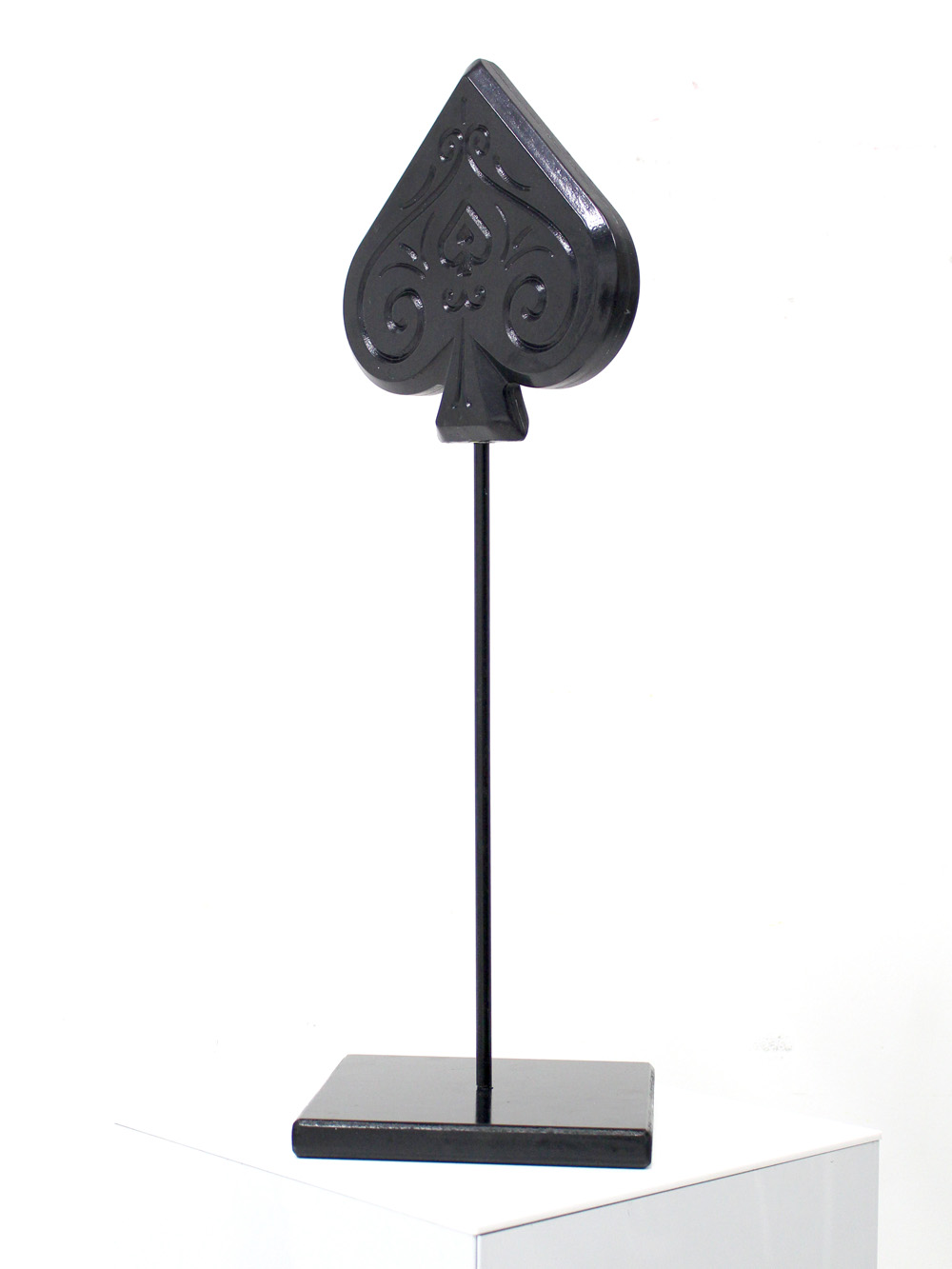 TBL18_SpadeMotif_Table_Centre_event_prop_hire_0053IMG_9867_copy_optimised