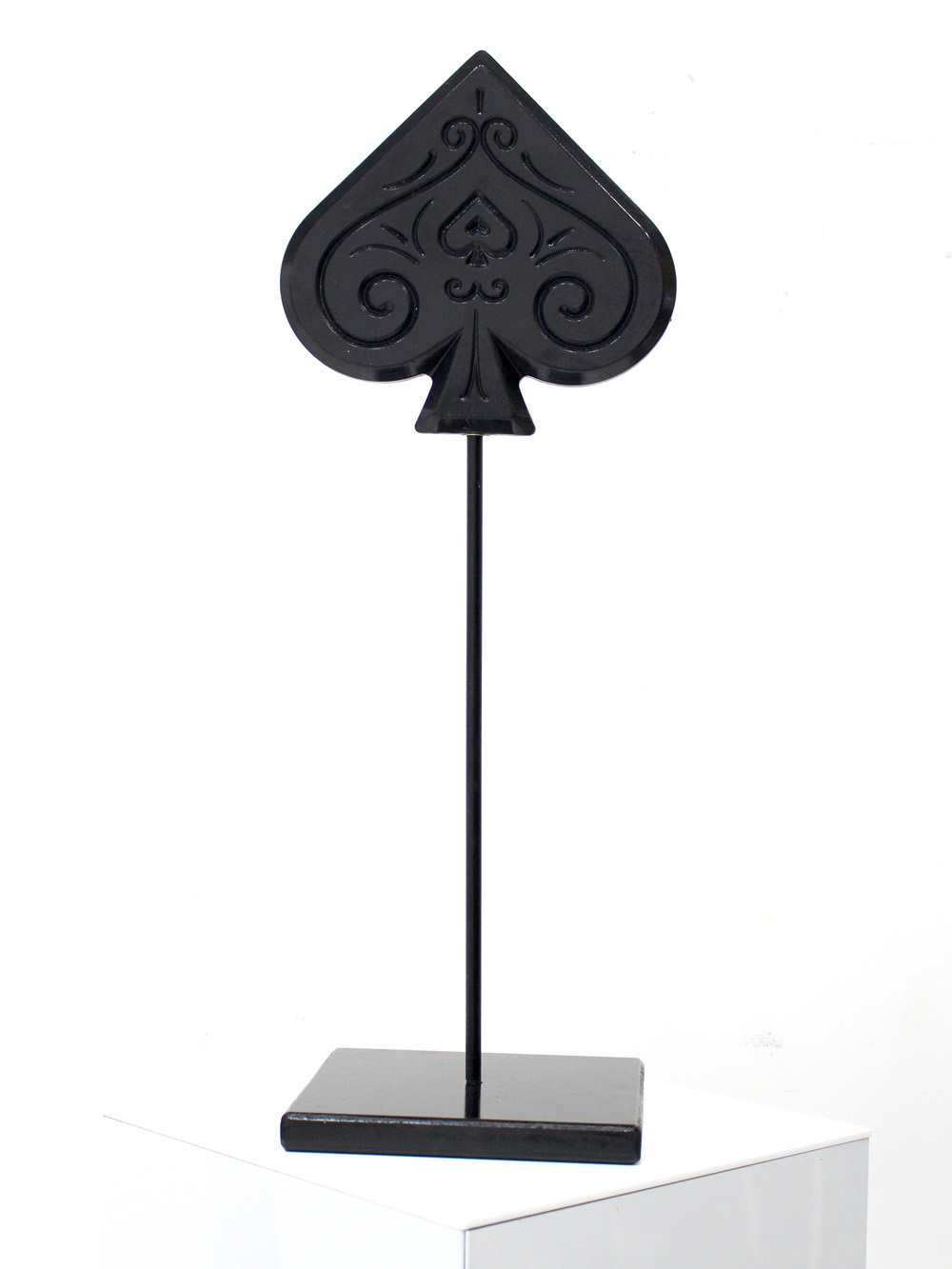 TBL18_SpadeMotif_Table_Centre_event_prop_hire_0054IMG_9868_copy_optimised