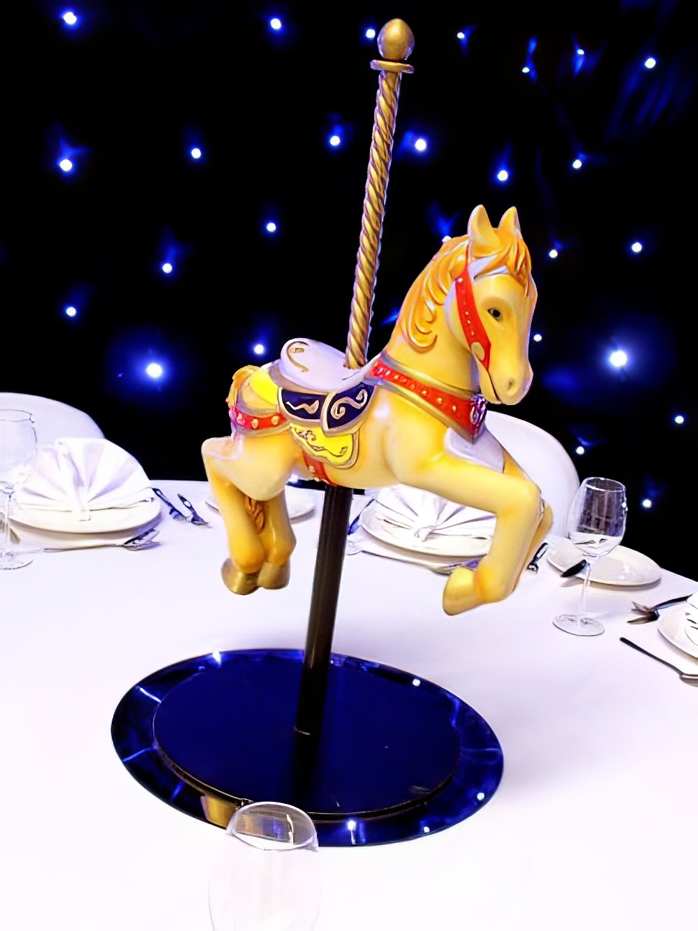 TBL48_Carousel_Horse_Fairground_Circus_Table_Centreevent_prop_hire_109_Optimised