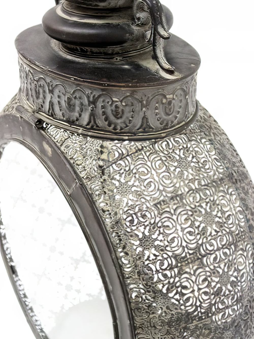 TBL87_Oriental_ornate_table_centre_with_opening_glass_front_3decorative_asian_candle_holder_event_prop_hire_optimised
