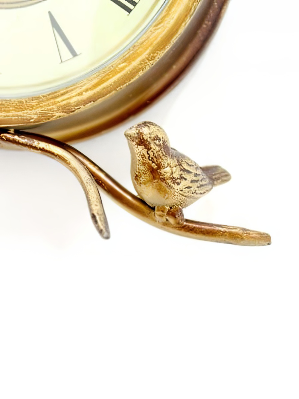 VIN002_small_gold_wall_clock_with_bird_detail_4_event_prop_hire_optimised