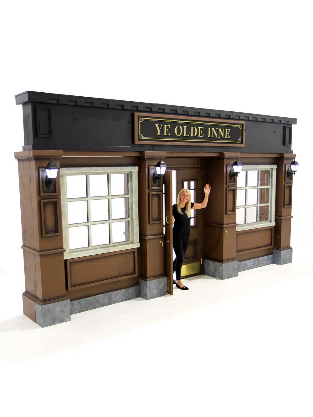 SN4594 Pub Front _event_prop_hire_141