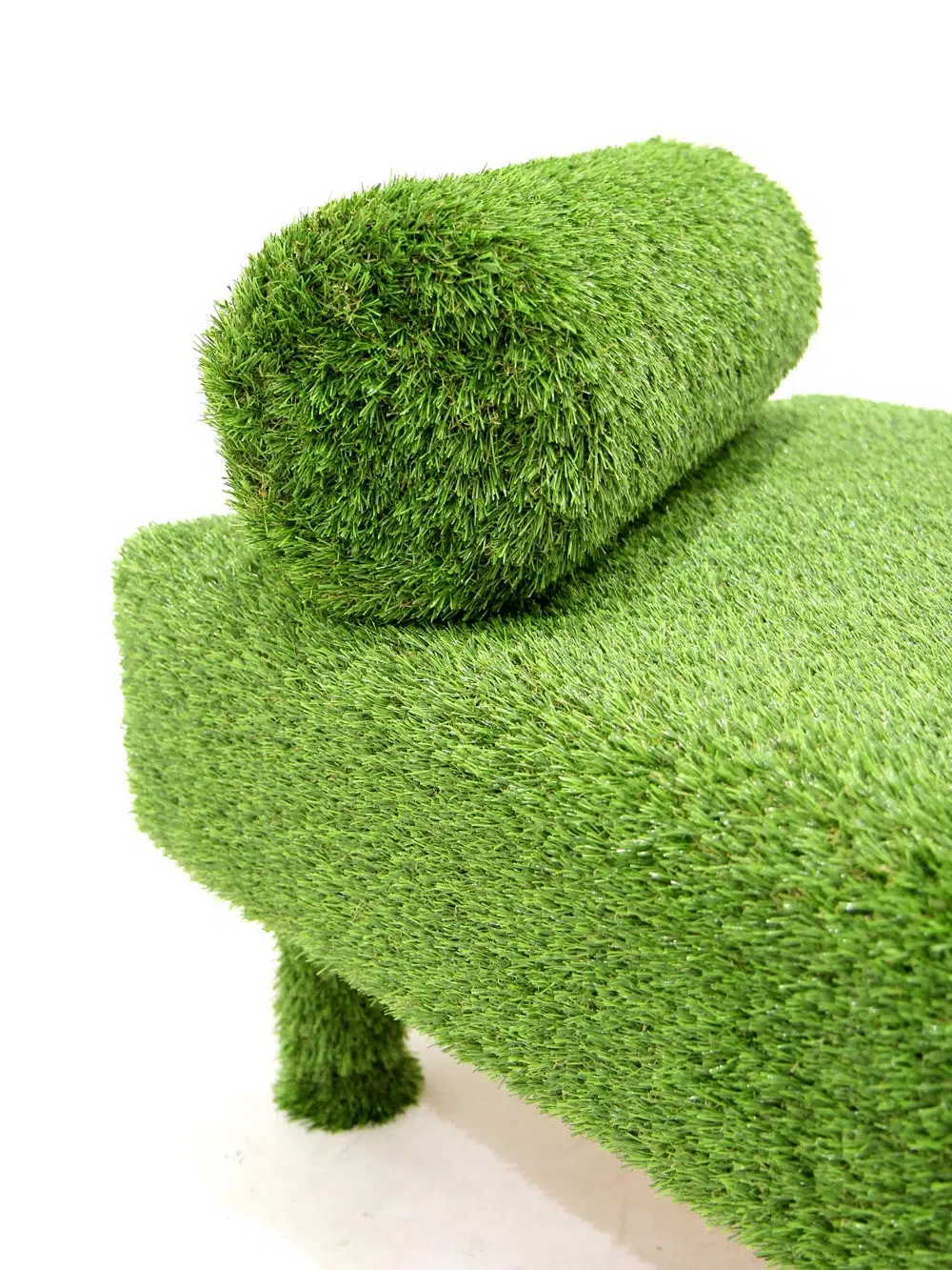 FUR111 Grass Covered Day Bed _event_prop_hire_156_Optimised