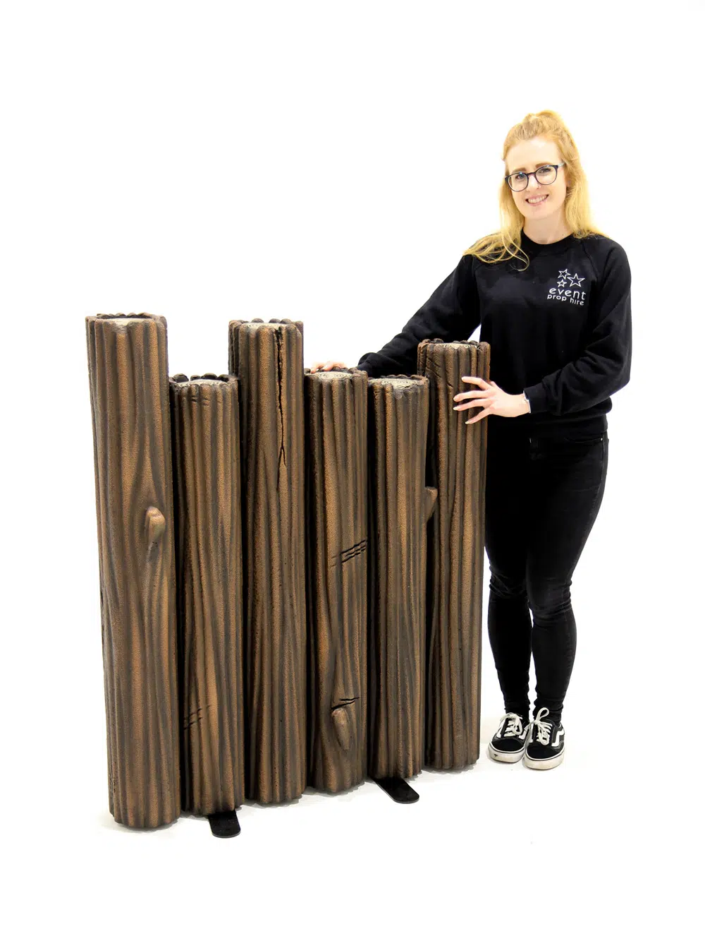 SN4563 Chunky Log Fence Section - Small _event_prop_hire_152