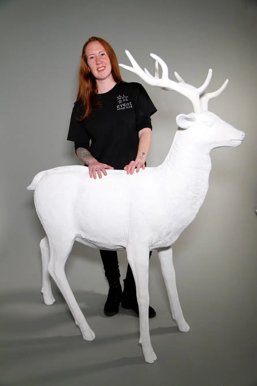 SN4678 White Standing Reindeer _event_prop_hire_005