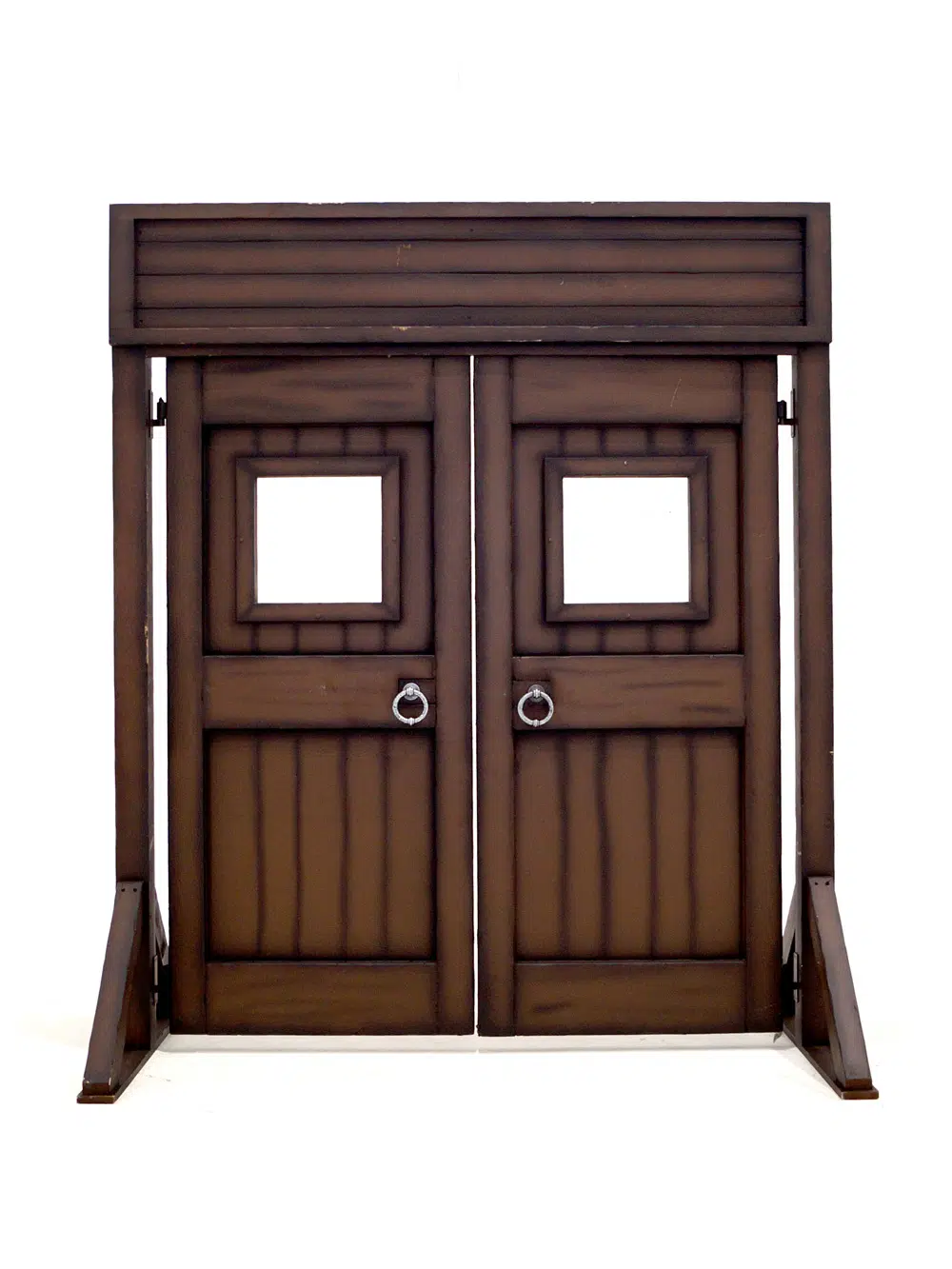 SN4588 Chunky Wooden Doorway _event_prop_hire_001