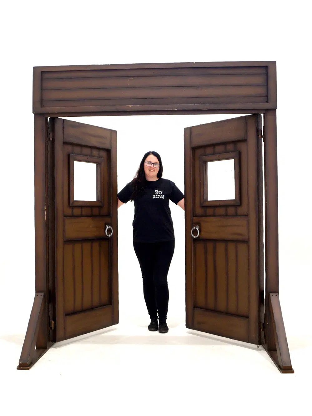 SN4588 Chunky Wooden Doorway _event_prop_hire_005