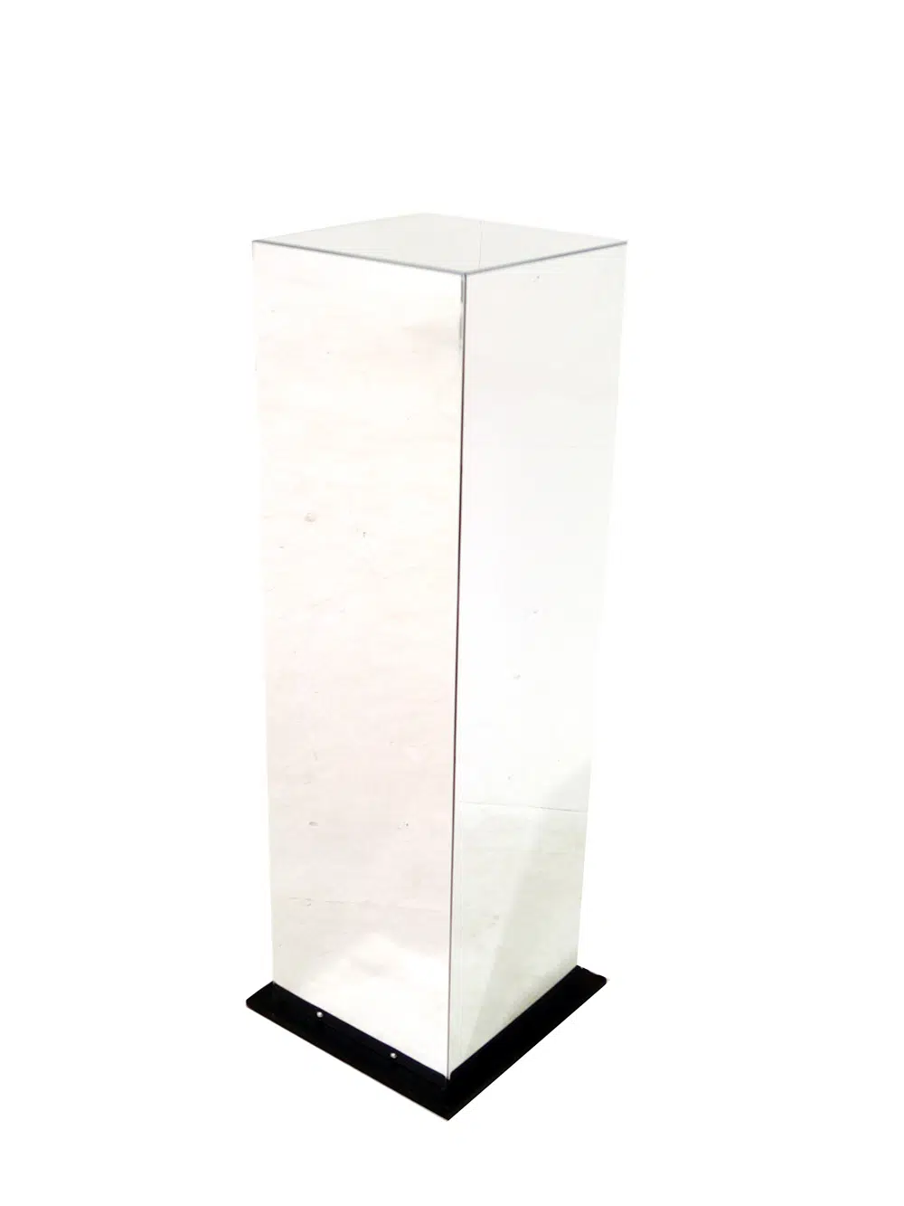 SN4880 Mirrored Plinth _event_prop_hire_097
