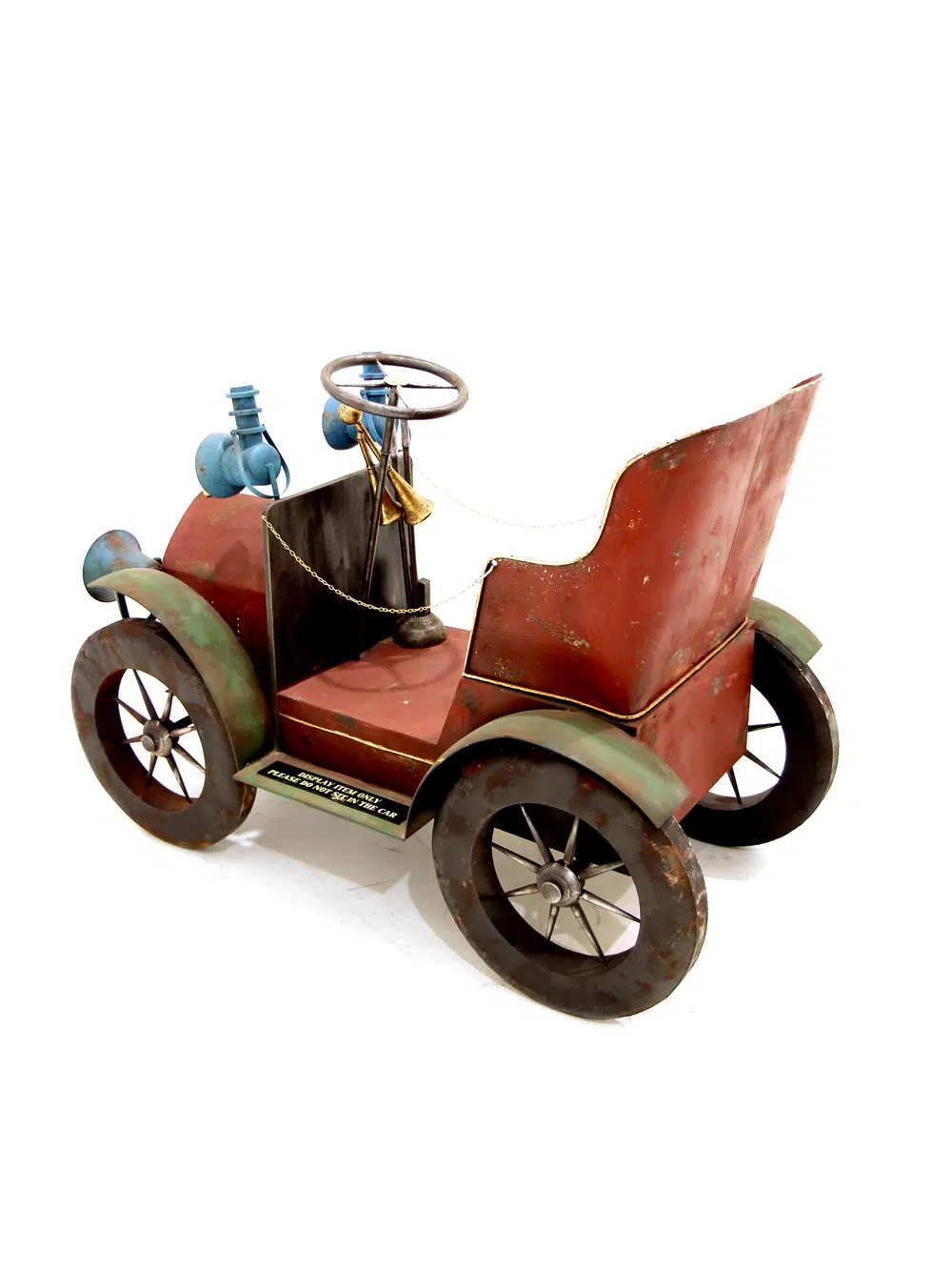 SN5187_Giant Vintage Toy Car_008