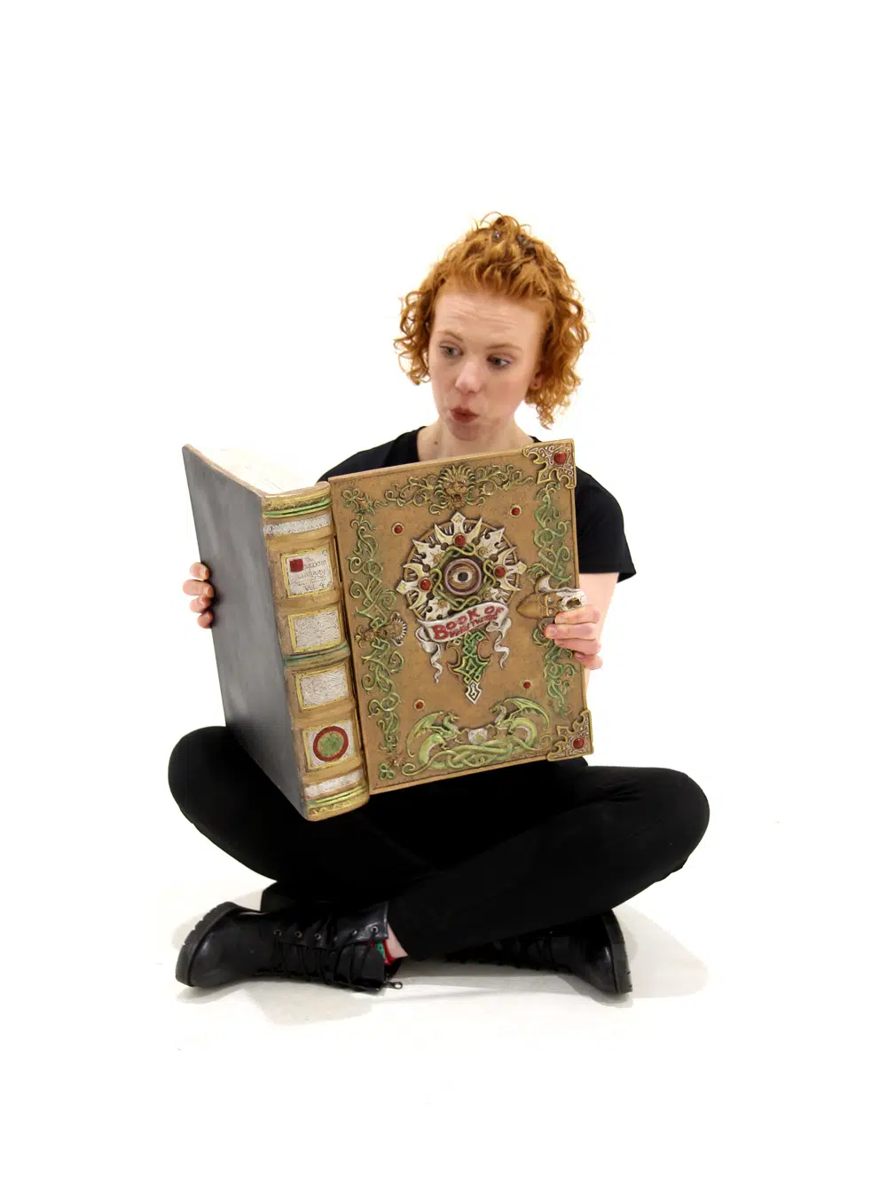 SN5648 Magic Book _event_prop_hire_059