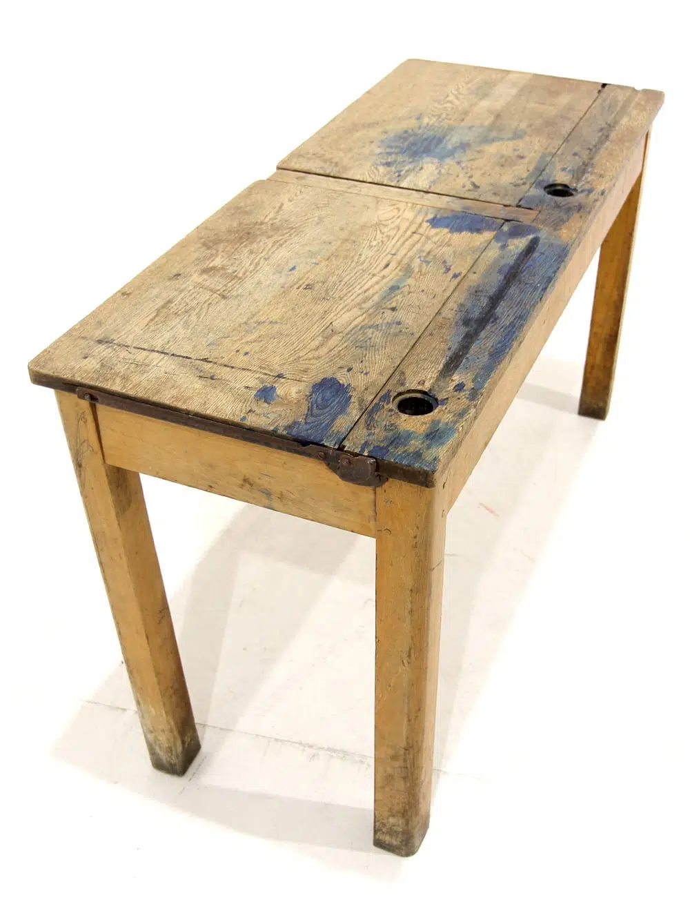 SN5829 Double School Desk _event_prop_hire_021