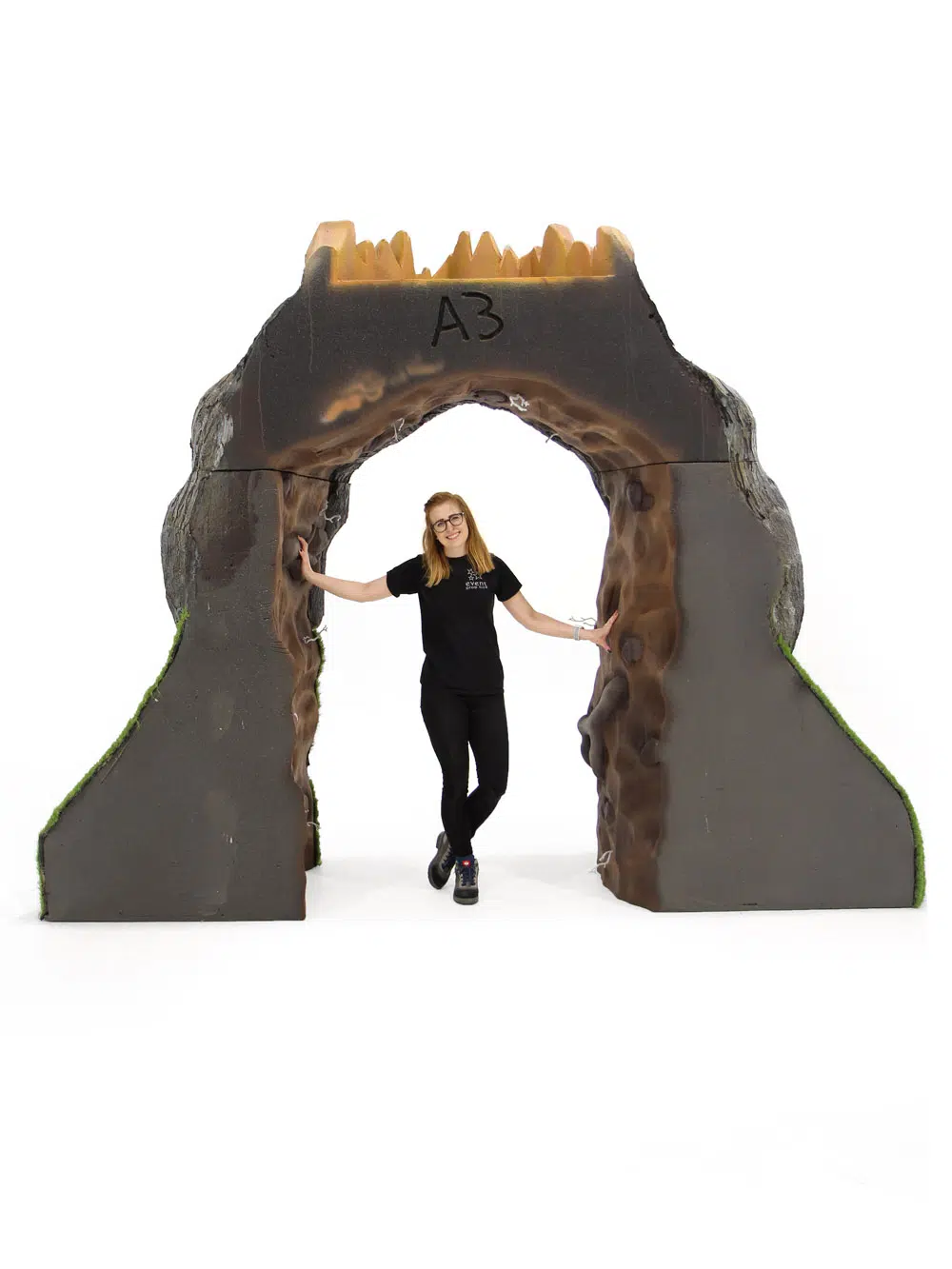 SN5895_Grassy Tunnel Entranceway - Half_Flat Backed_186