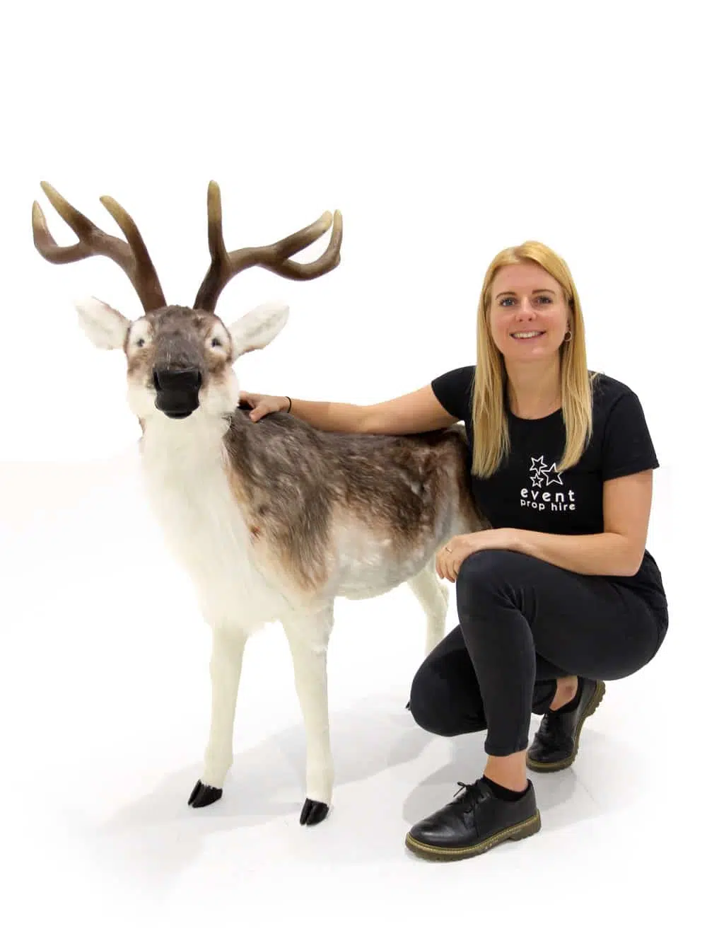 SN6441_Small Furry Reindeer Prop_195