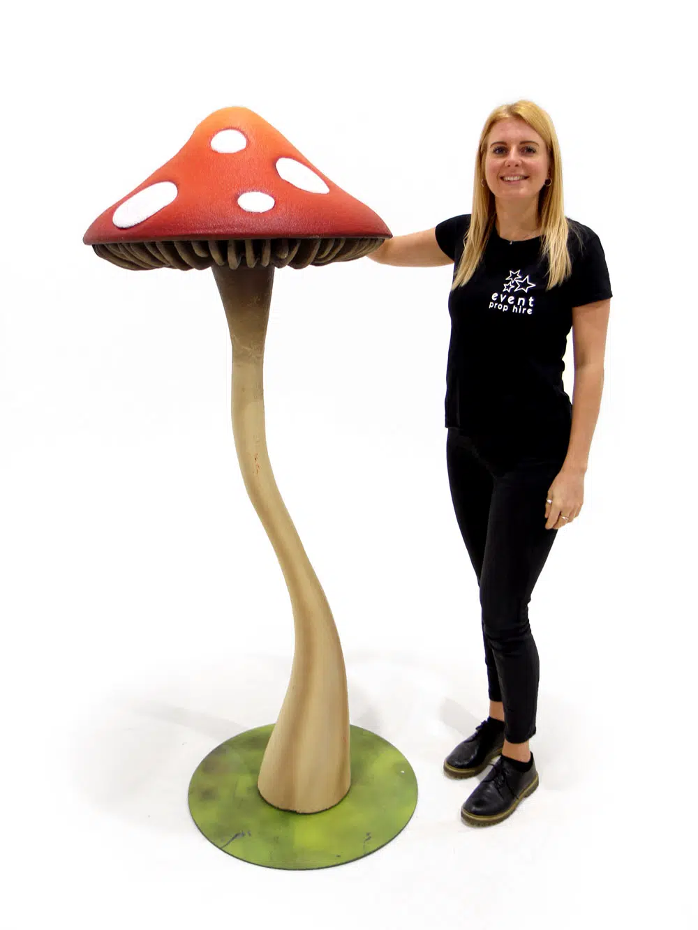 SN6081_Closed Cap Mushroom - Red - Small_210