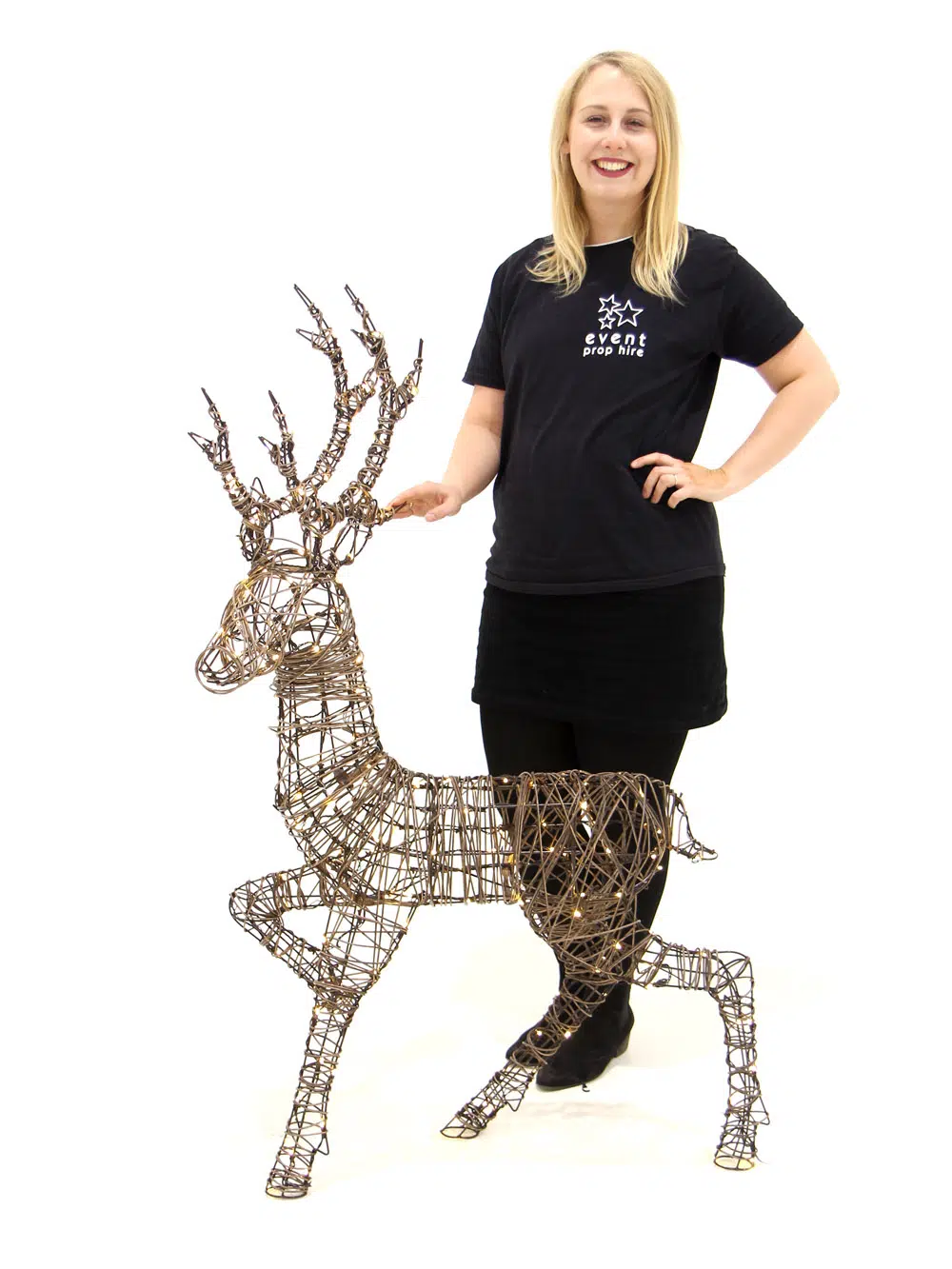 SN6320_Wicker-Effect Reindeer with Warm White LEDs 1.4m_195
