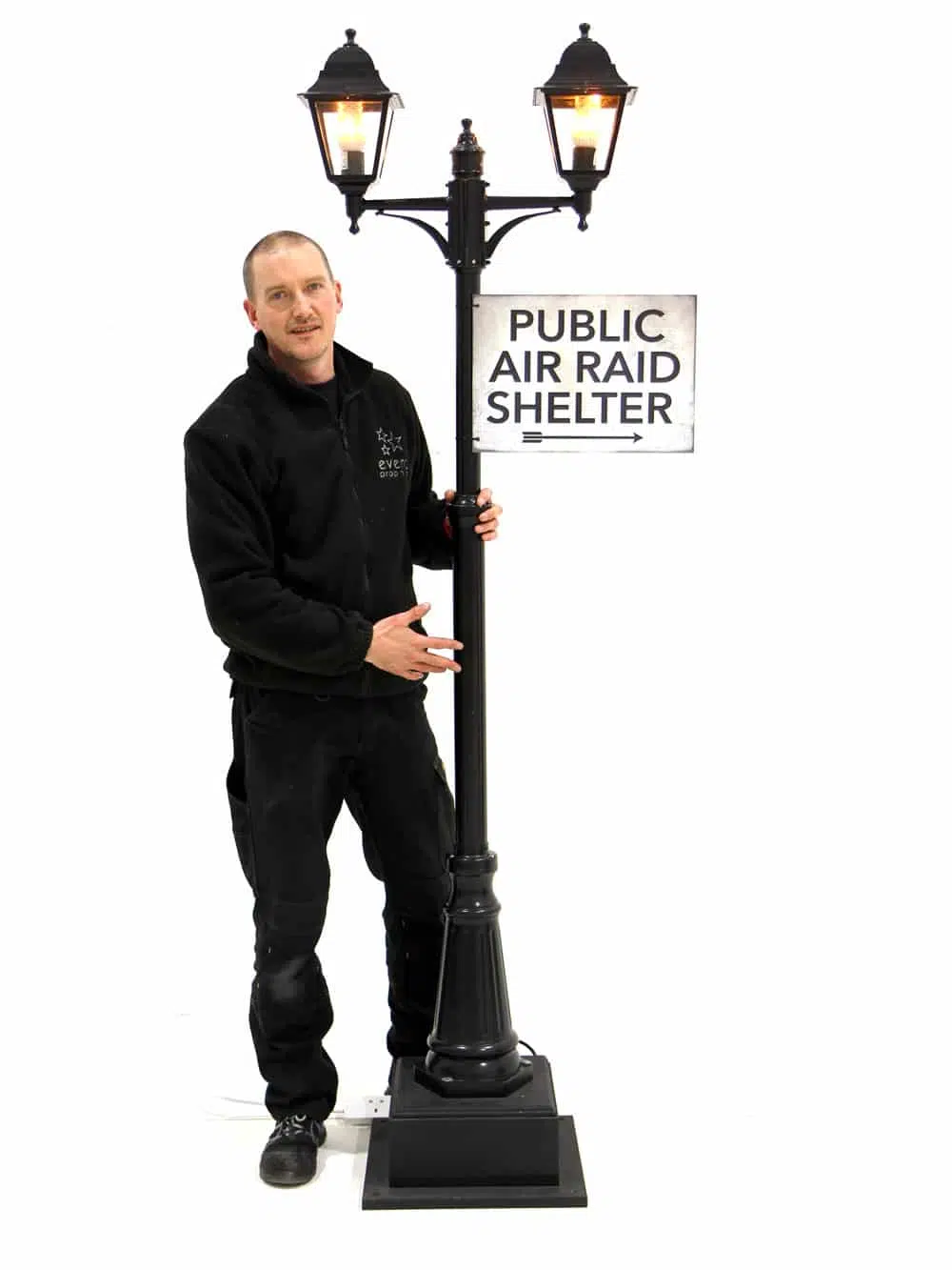 SN6899_Double Headed Flame-Effect Street Lamp with Ar Raid Sign_183
