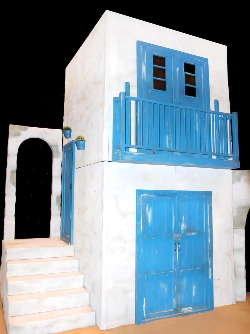 SN6885_White Rendered Building_194