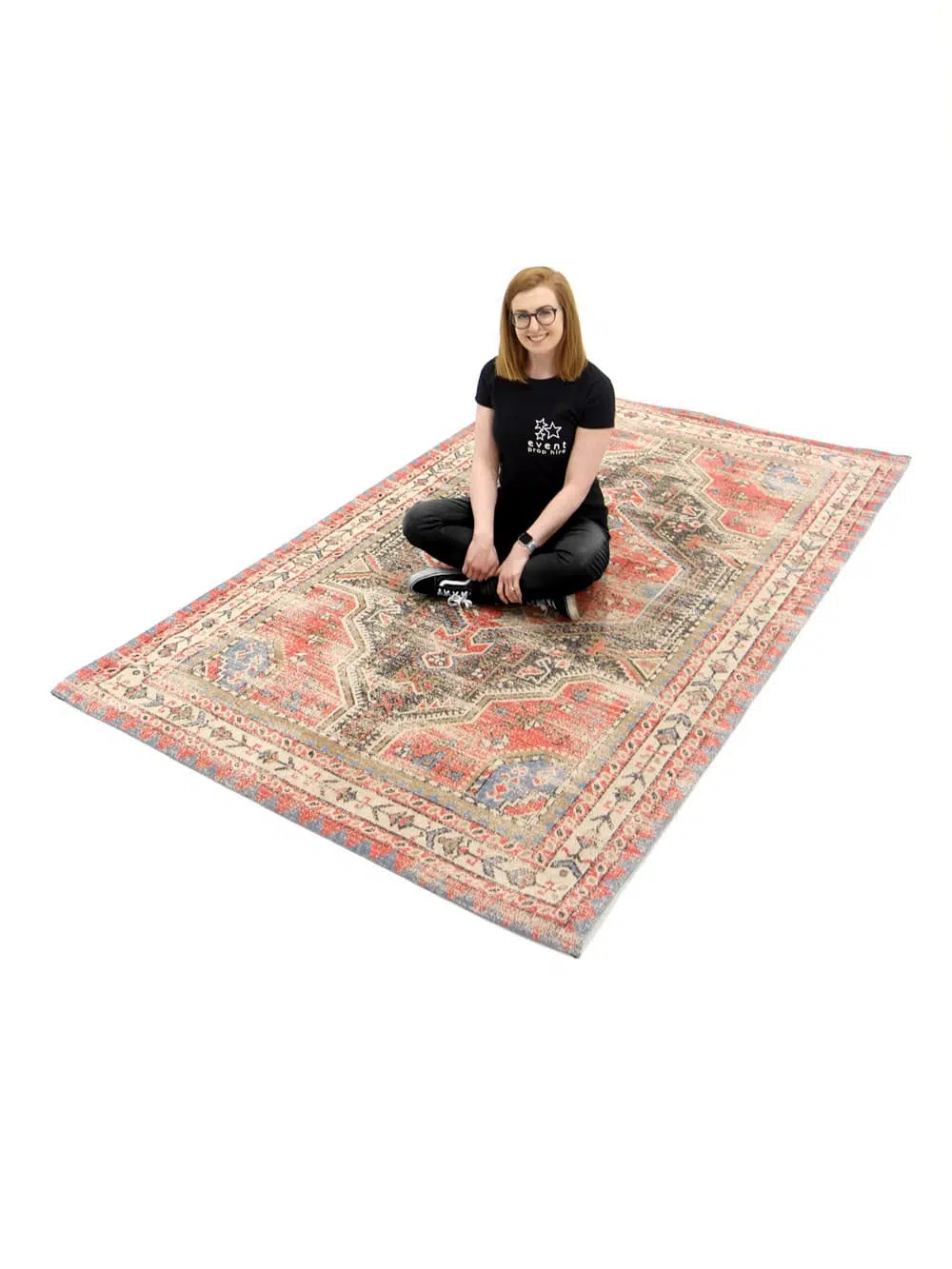 SN6970_Medium Distressed Rug - Red_190
