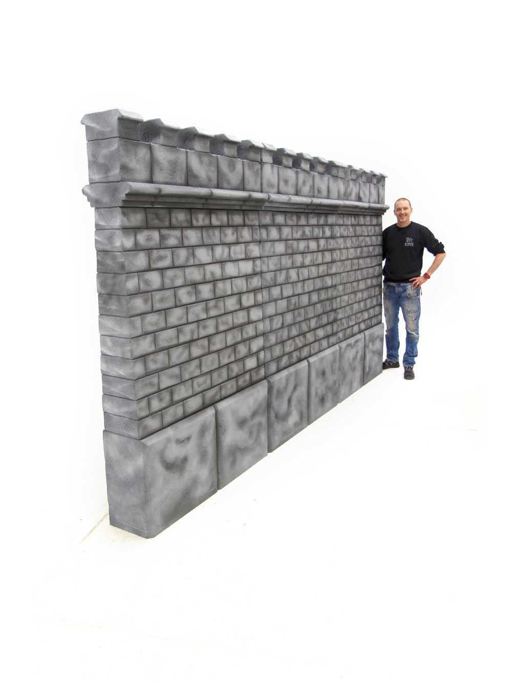 SN7288_castle_wall_1_event_prop_hire_optimised