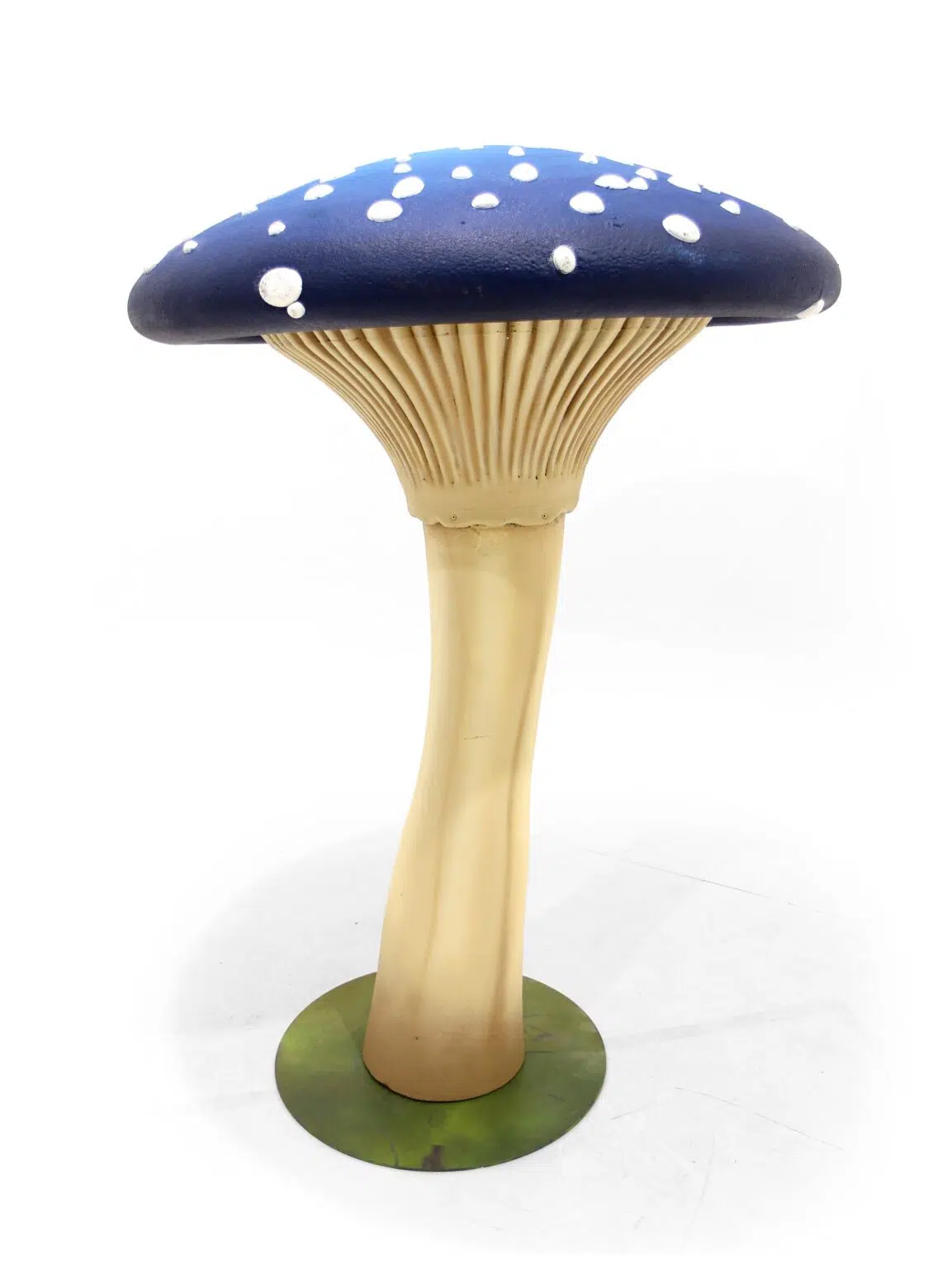SN6073_Giant Flat Cap Mushroom - Blue - Large_241_High Res