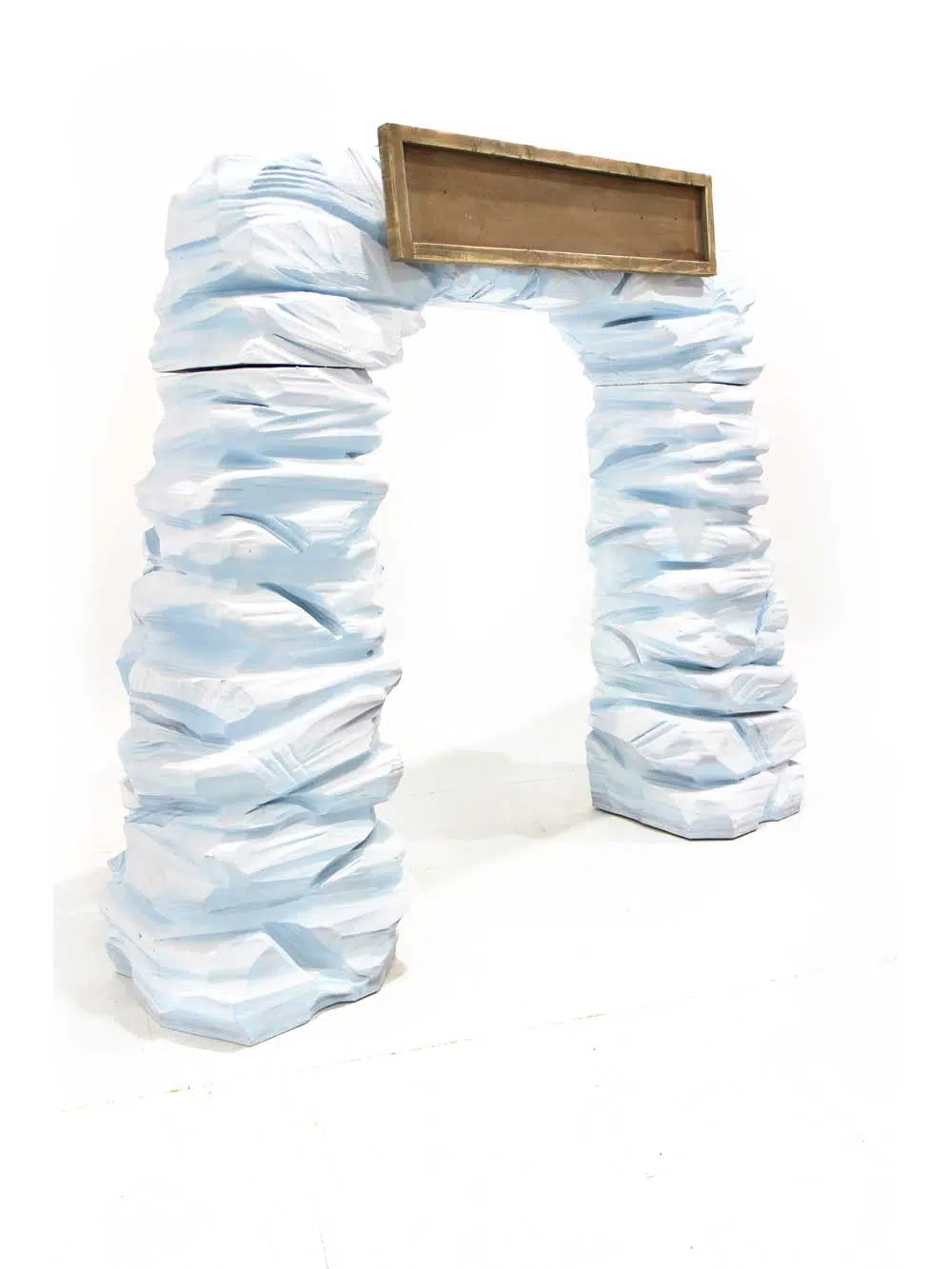 SN7286_ice_rock_entranceway_half_flat_backed_with_single_customisable_sign_1_event_prop_hire_optimised