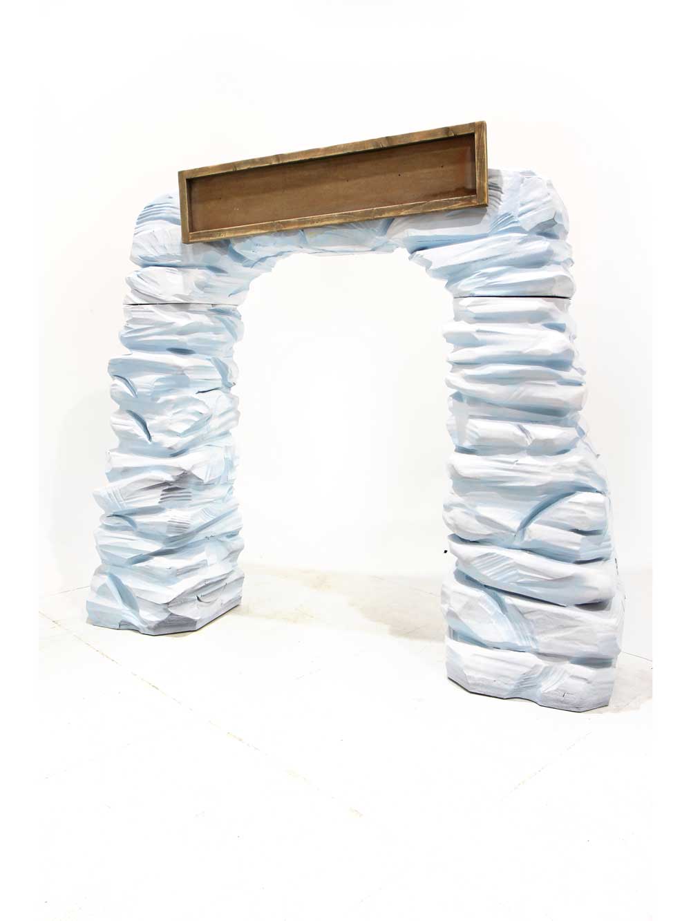 SN7286_ice_rock_entranceway_half_flat_backed_with_single_customisable_sign_4_event_prop_hire_optimised