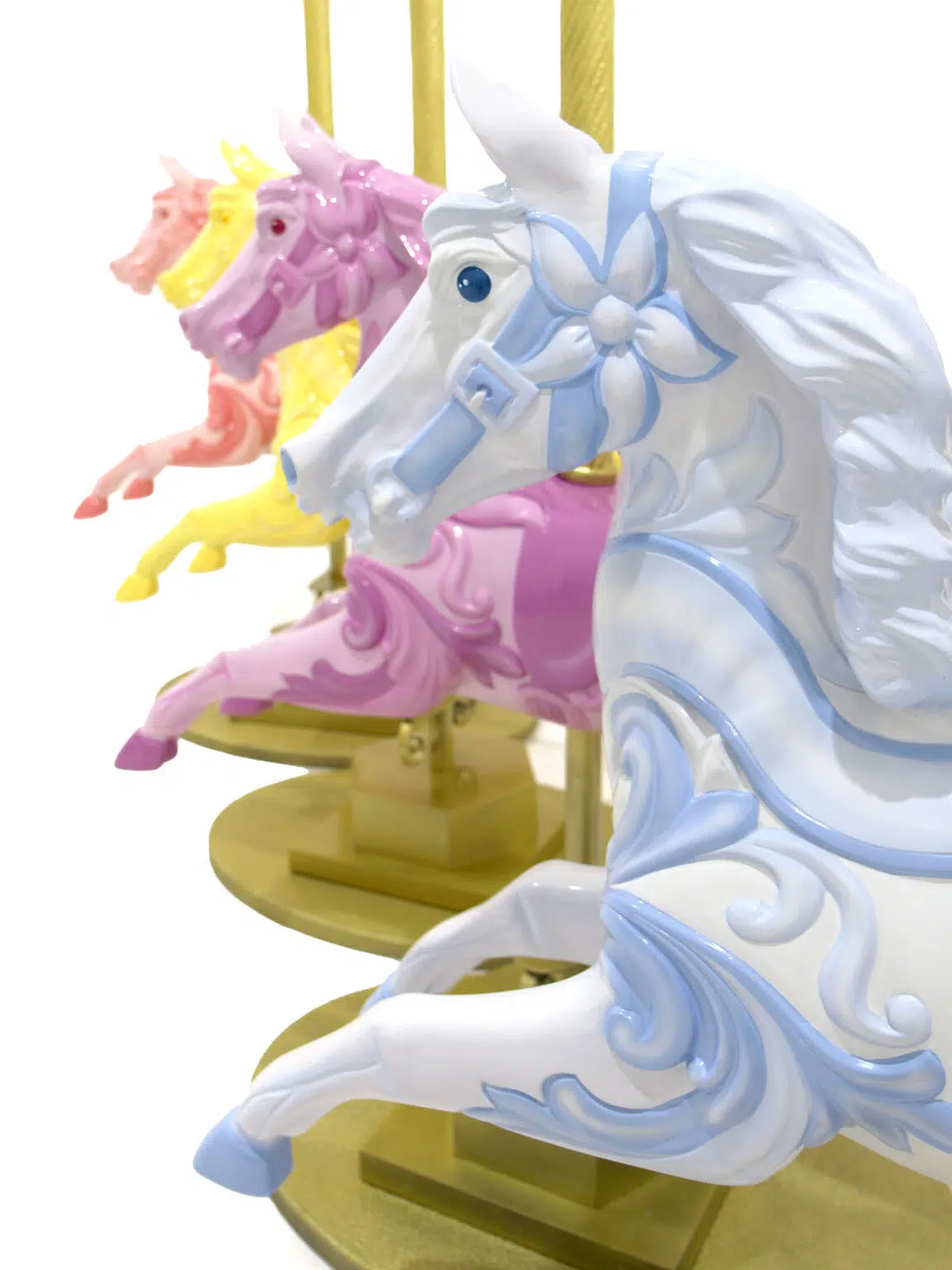SN8473_SN8470_SN8471_SN8472_Traditional Carousel Horse - Pastel Pink Purple Yellow Blue_eph_creative_event_prop_hire_0117 copy