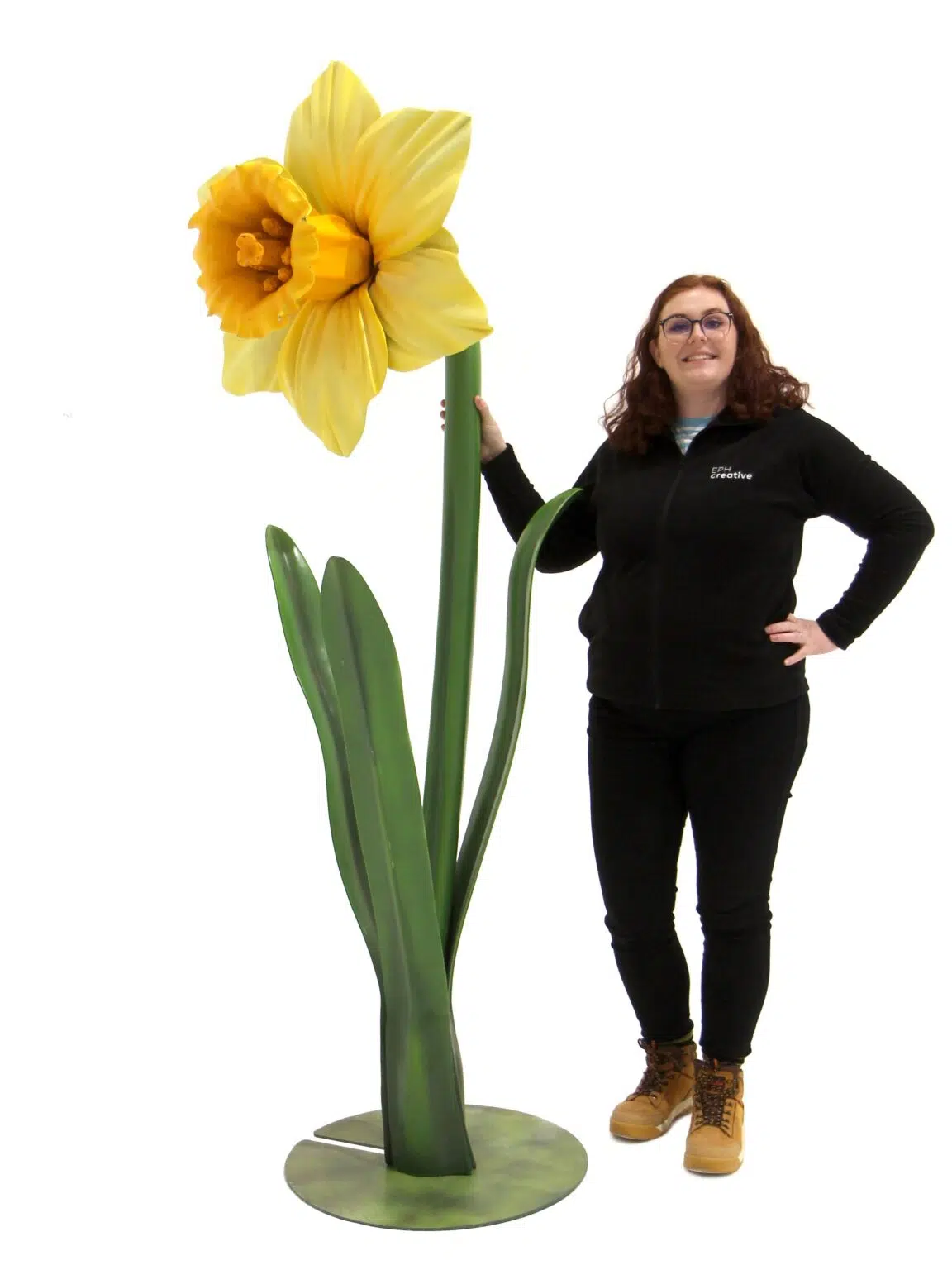 SN8954_Giant Daffodil - Single_event_prop_hire_EPH_Creative_4