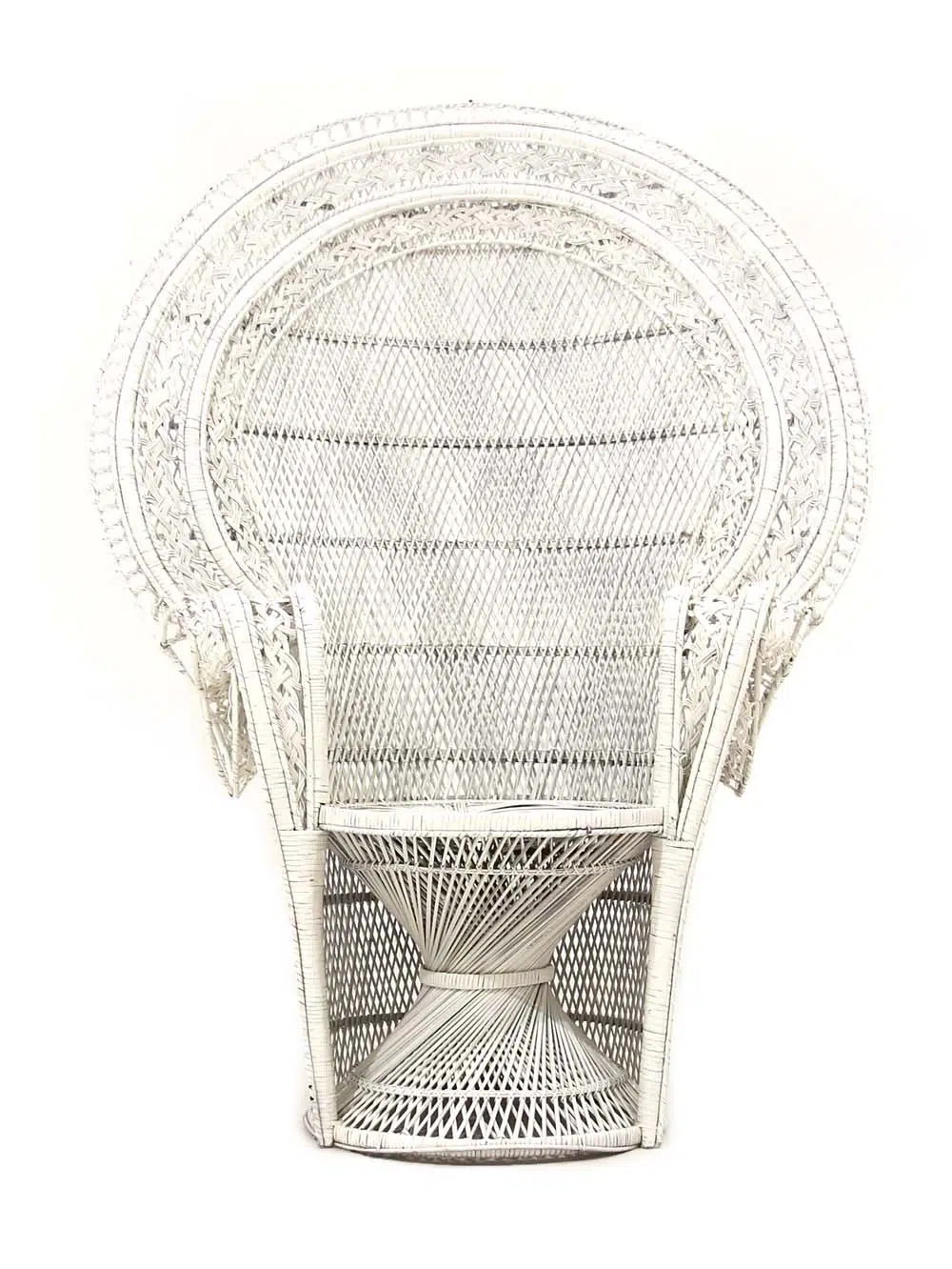 SN9080_White Wicker Peacock Chair_event_prop_hire_EPH_Creative_014_high_res_optimised