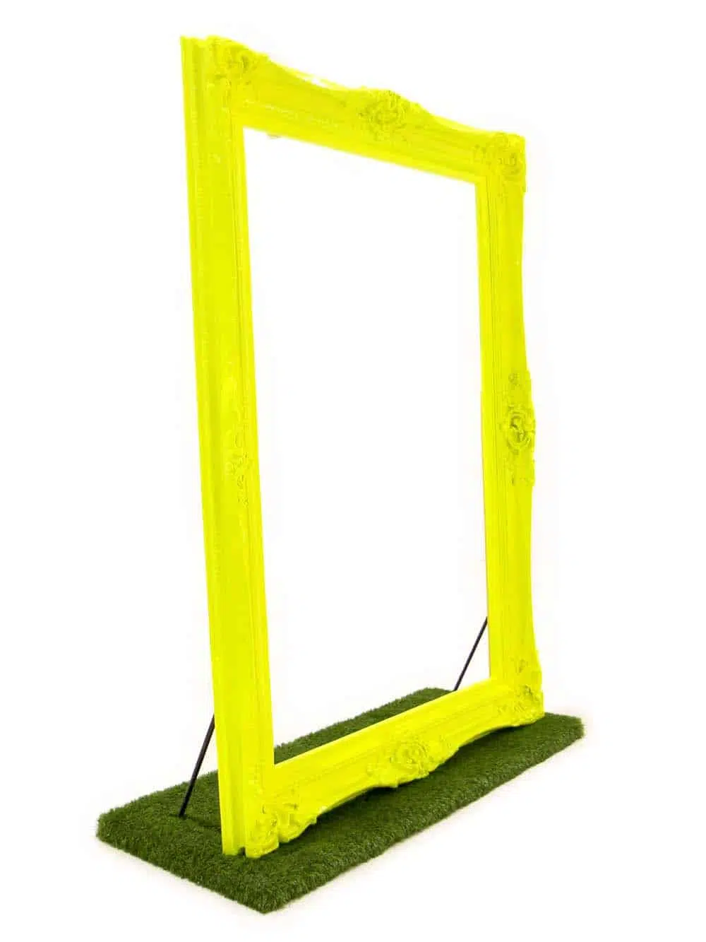 SN9081 SN8964_Giant Neon Yellow Frame with Grass Base_event_prop_hire_EPH_Creative_ (10)_optimised