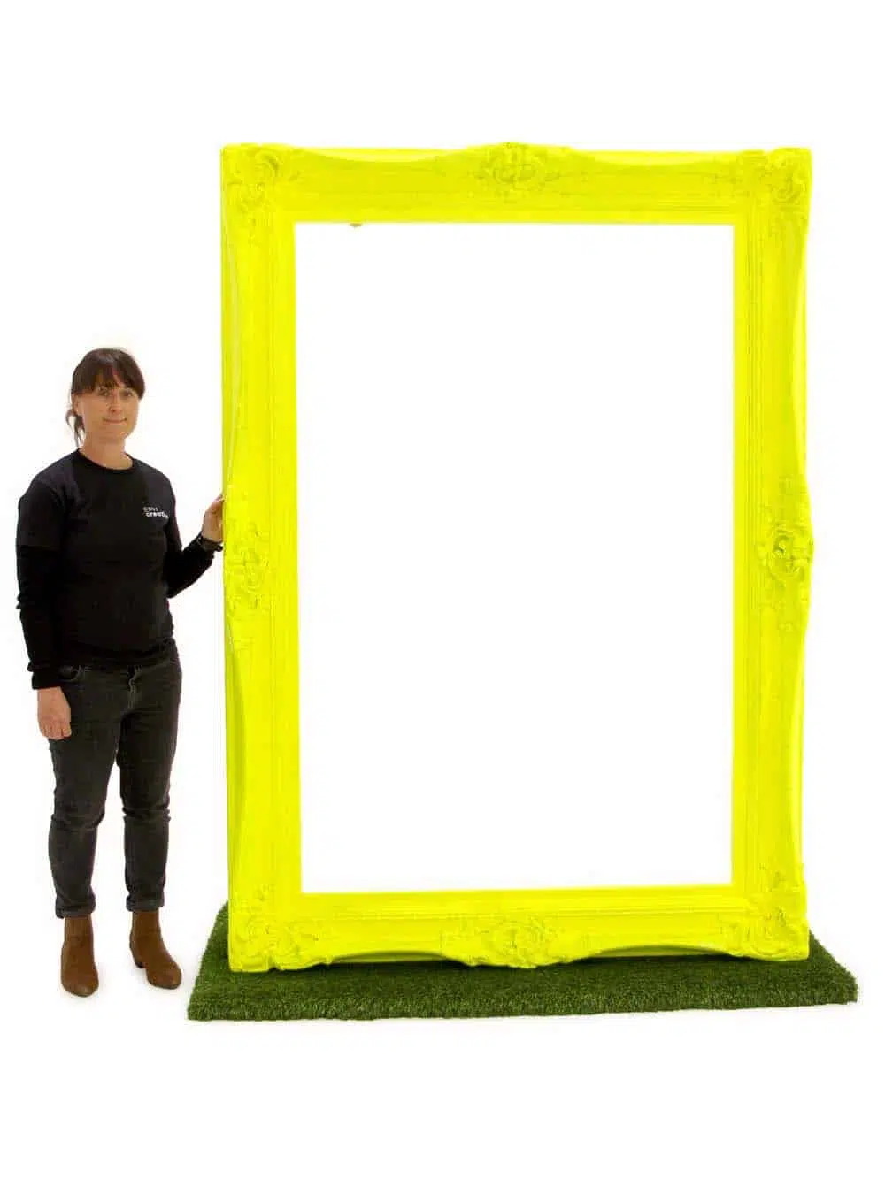SN9081 SN8964_Giant Neon Yellow Frame with Grass Base_event_prop_hire_EPH_Creative_ (6)_optimised