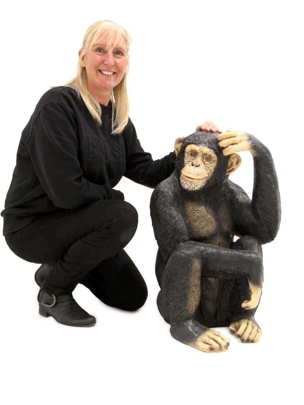 SN9113_Life-size Chimpanzee - sitting_event_prop_hire_EPH_Creative_068_optimised