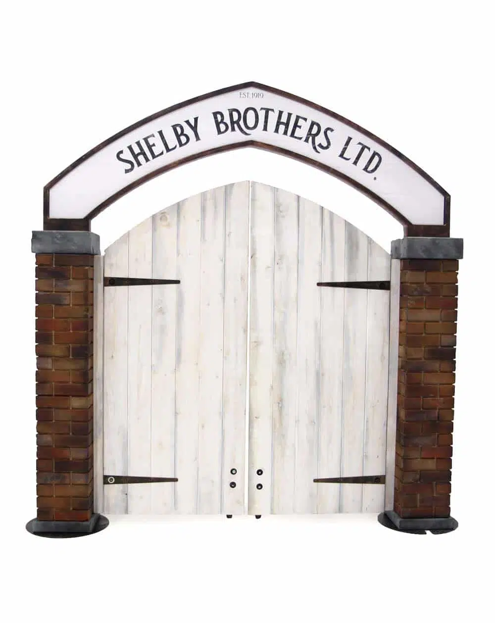 SN9532_Peaky Blinders Entranceway - Shelby's Yard_event_prop_hire_EPH_Creative_014_optimised